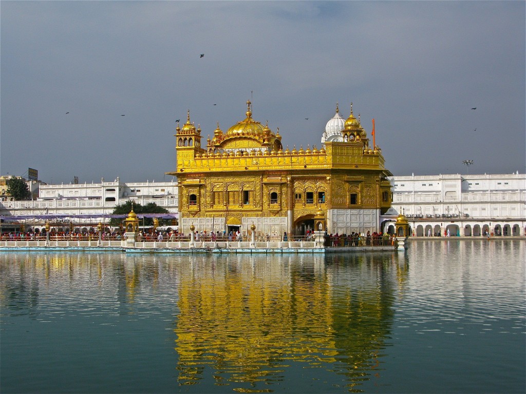 Golden Temple Desktop Full Screen Wallpapers - Golden Temple , HD Wallpaper & Backgrounds