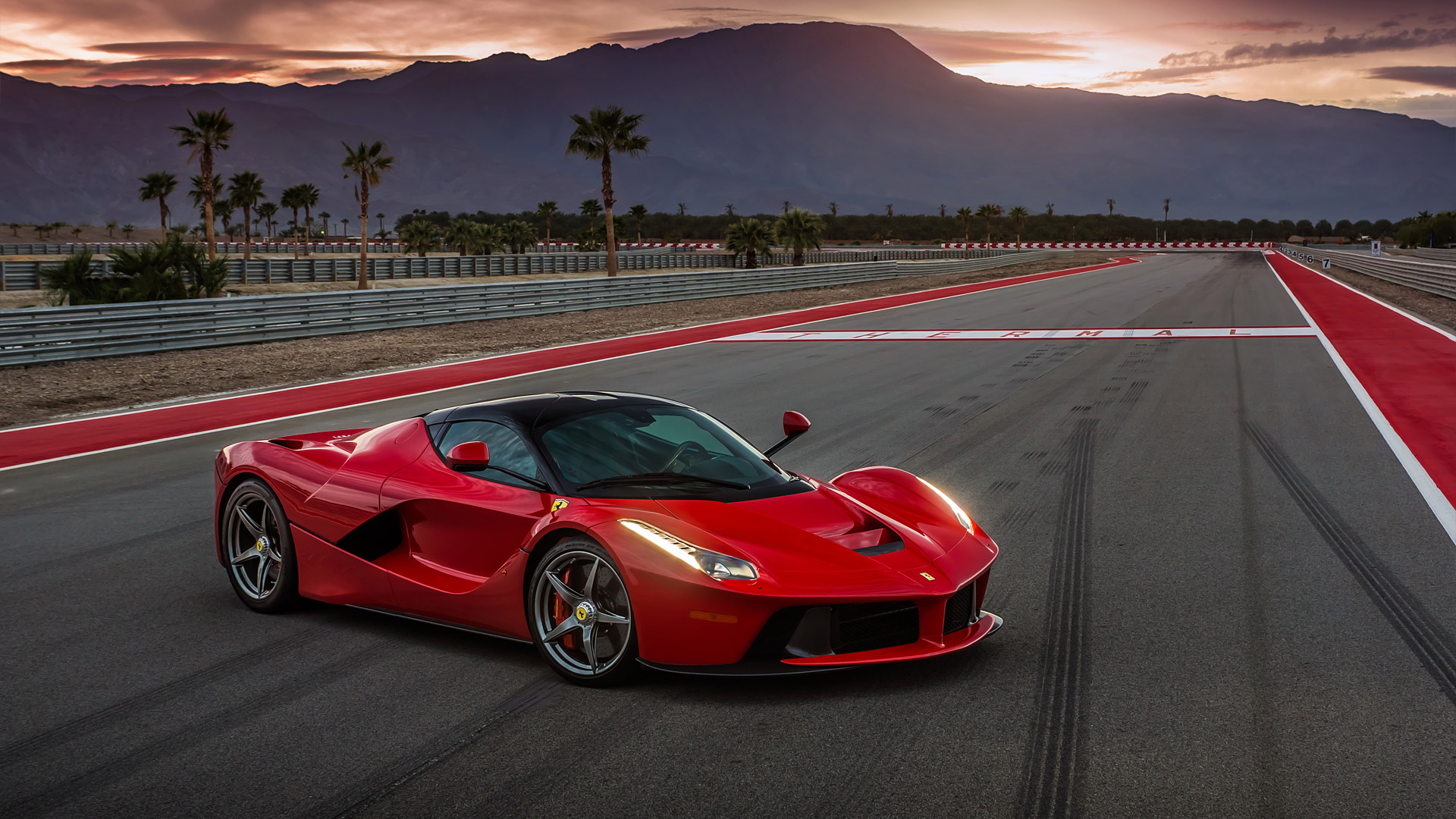 2014 Ferrari Laferrari Picture - Ferrari Laferrari 4k , HD Wallpaper & Backgrounds