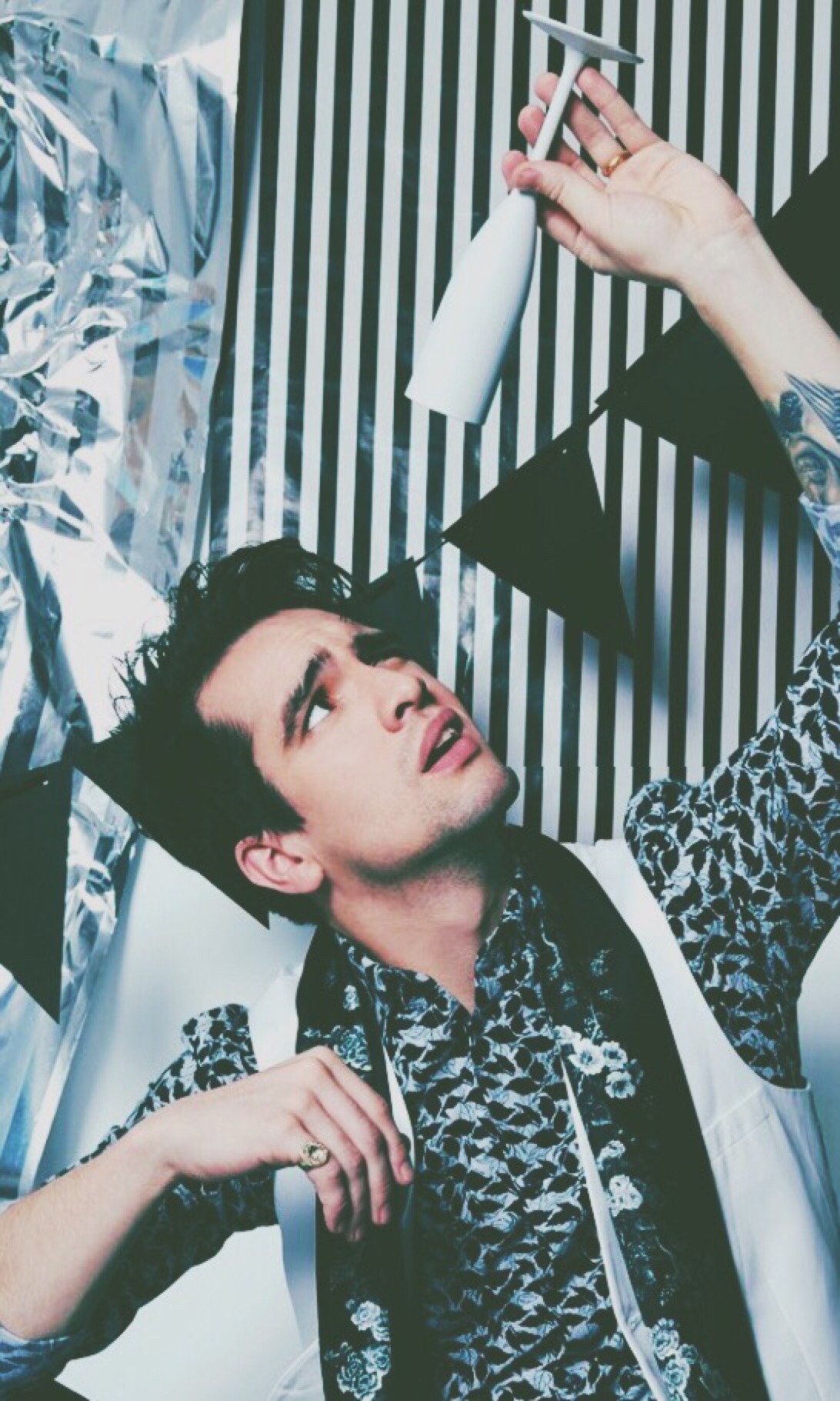 Panic At The Disco Brendon Urie These Are Perfect Size - Brendon Urie , HD Wallpaper & Backgrounds