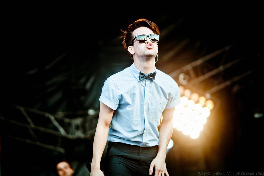 44 Images About Boys<3 On We Heart It - Brendon Urie Wall Paper , HD Wallpaper & Backgrounds