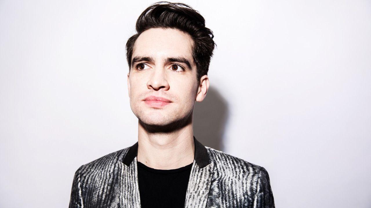 Brendon Urie Wallpapers Wallpaper Cave - Brendon Urie , HD Wallpaper & Backgrounds