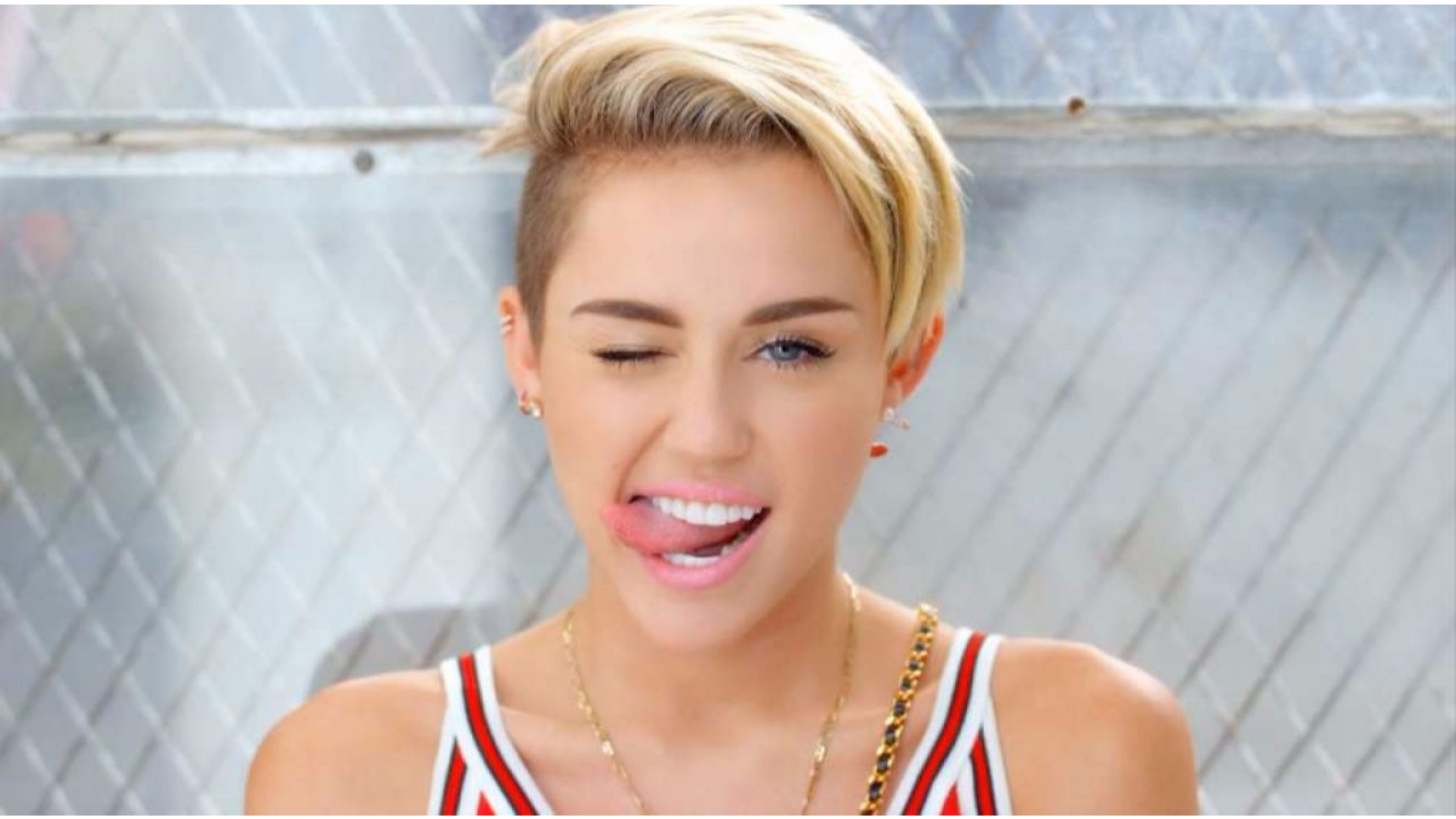 Download Free 4k Miley Cyrus Wallpaper - Miley Cyrus , HD Wallpaper & Backgrounds