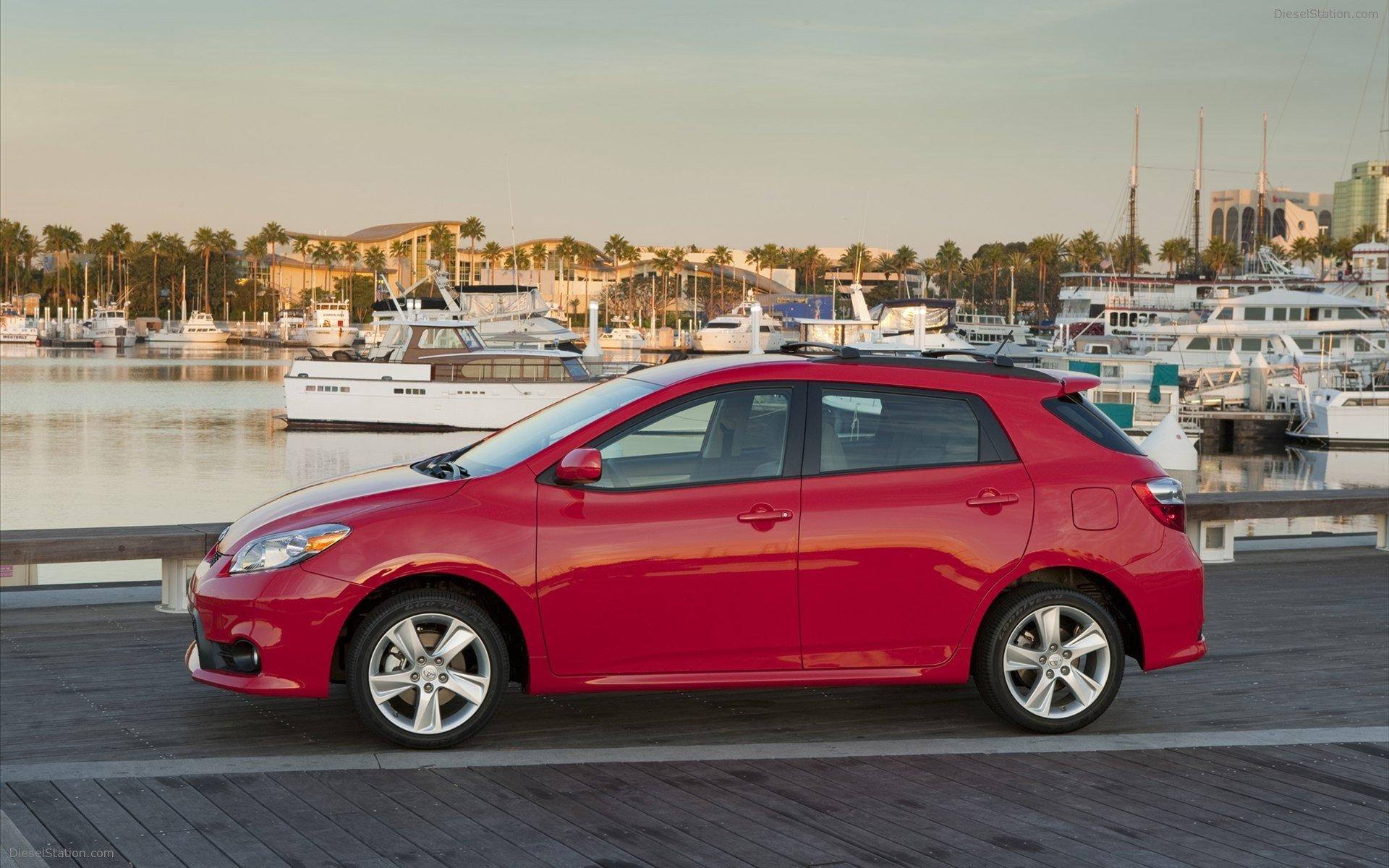 2011 Red Toyota Matrix , HD Wallpaper & Backgrounds