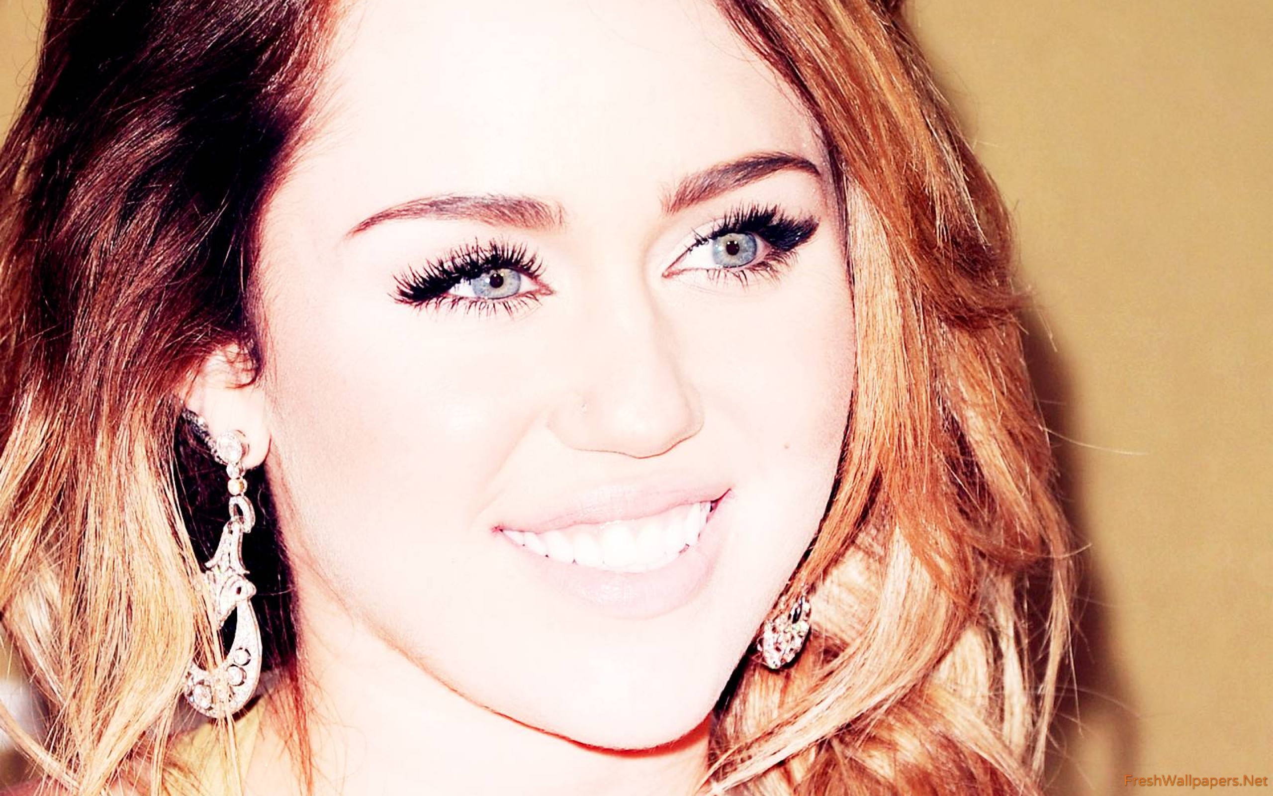 Miley Cyrus Wallpaper - Wallpaper , HD Wallpaper & Backgrounds
