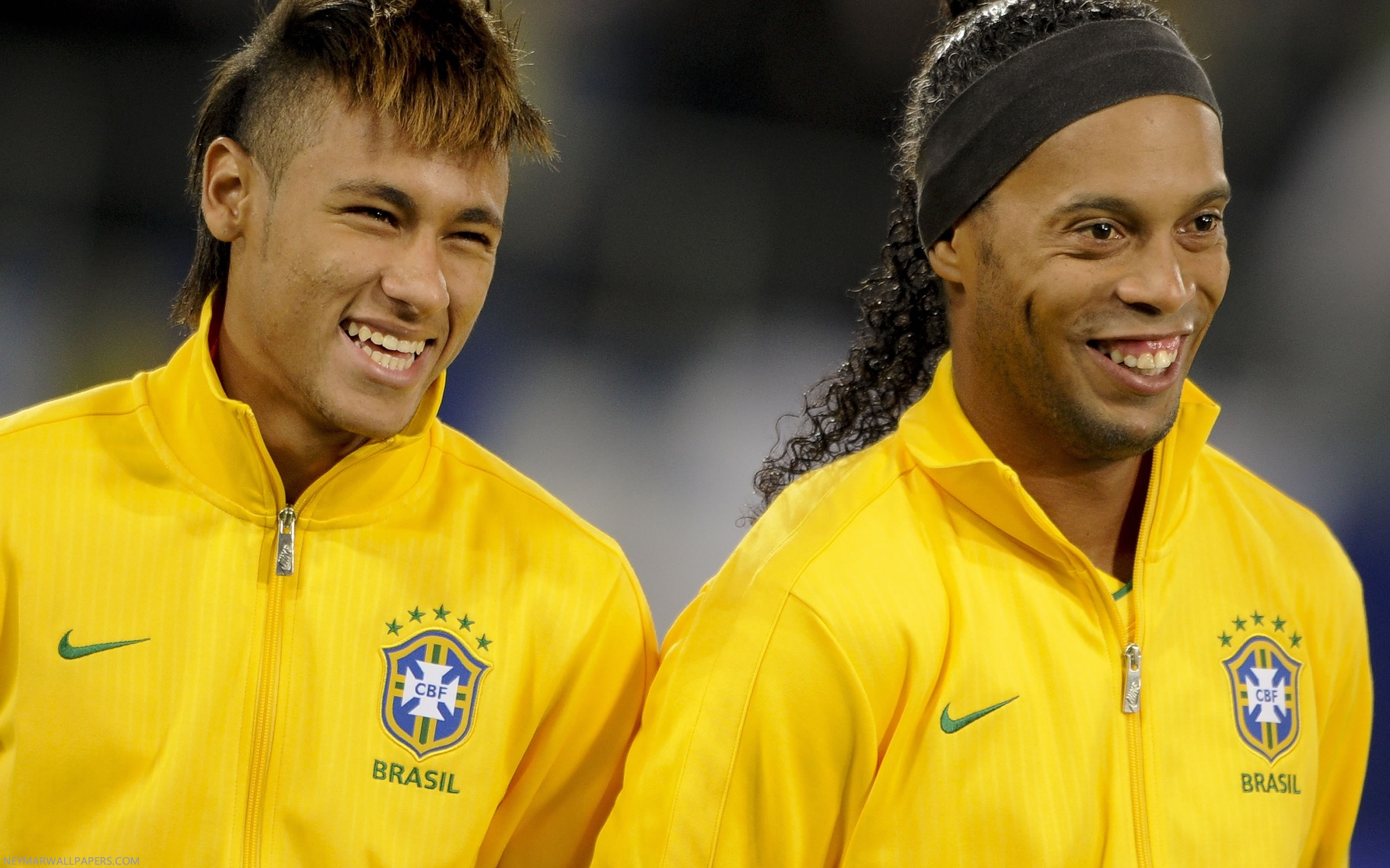 Neymar And Ronaldinho - Ronaldinho 2002 Fifa World Cup , HD Wallpaper & Backgrounds