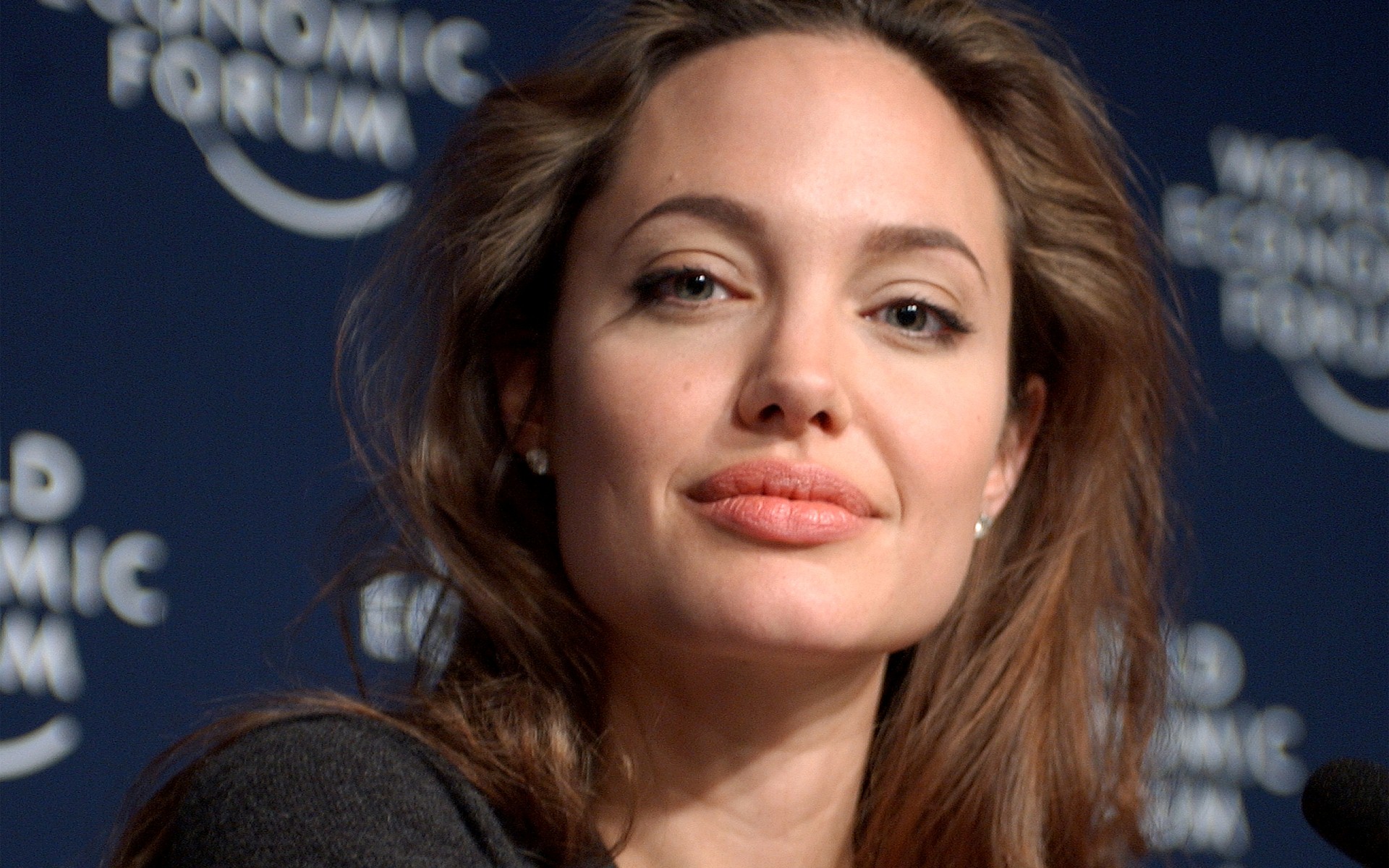 Angelina Jolie Hollywood Celebrity Hd Wallpapers - Angelina Jolie , HD Wallpaper & Backgrounds