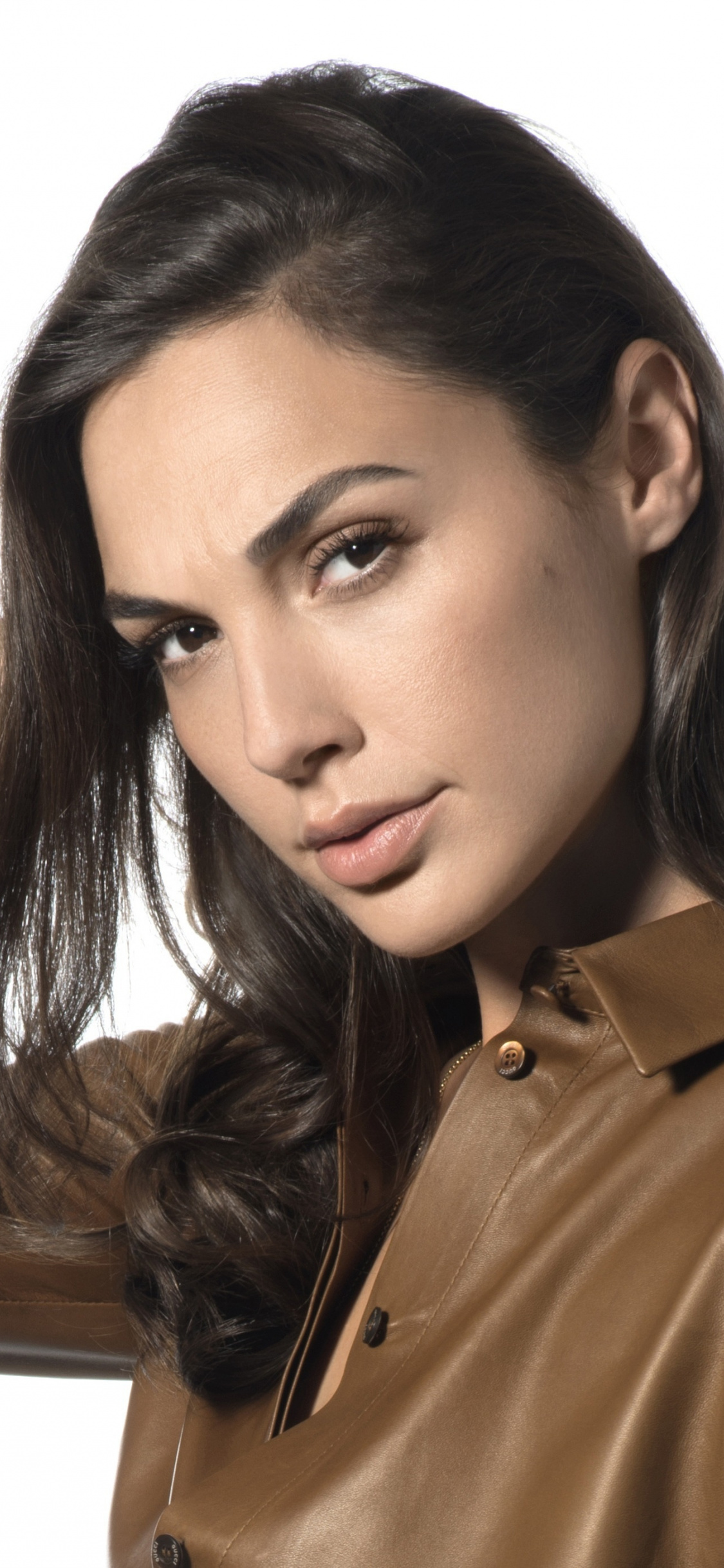 Gal Gadot, Beautiful, Shining Shirt, 2018, Wallpaper - Iphone Gal Gadot , HD Wallpaper & Backgrounds