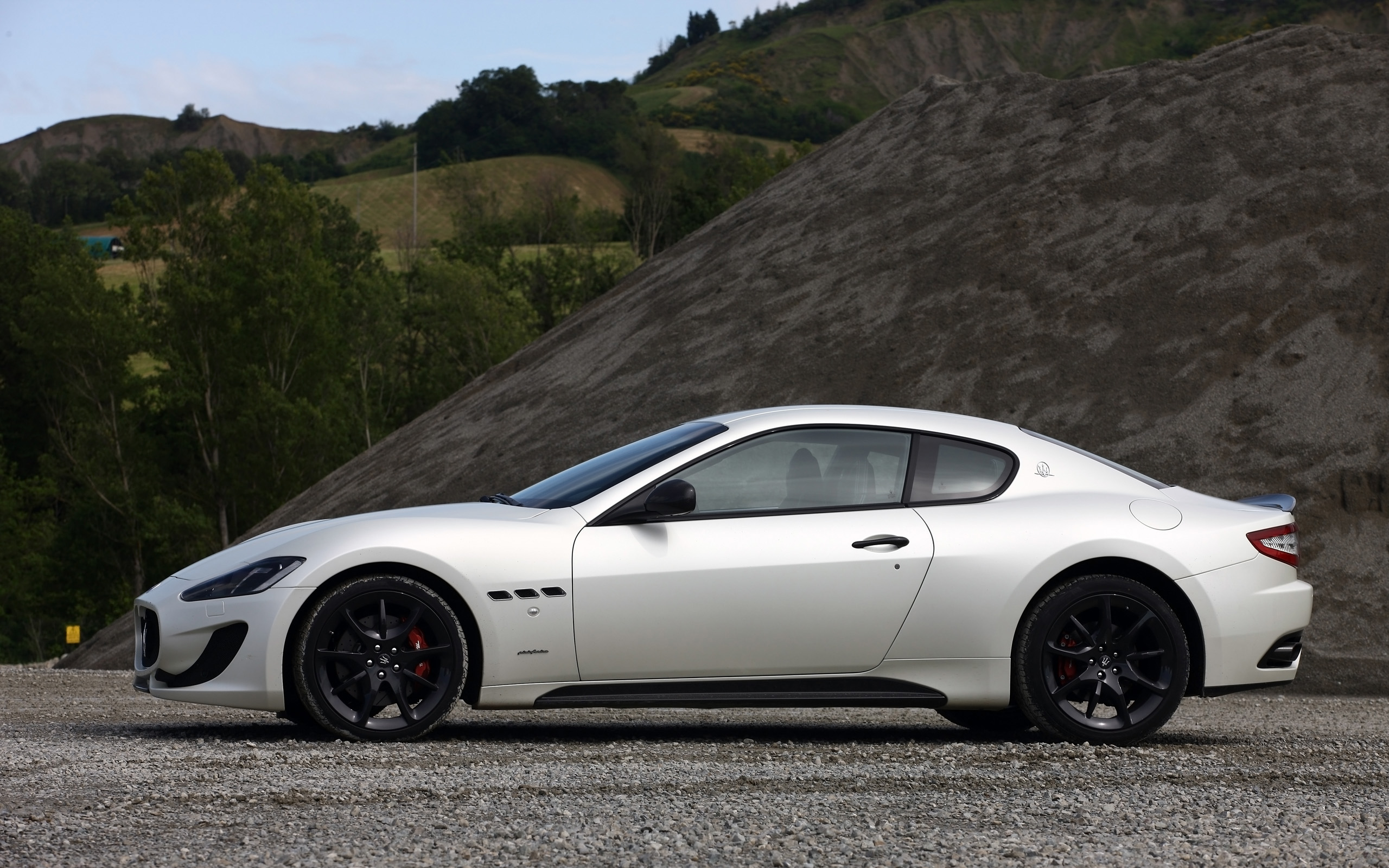 Maserati Granturismo Sport White , HD Wallpaper & Backgrounds