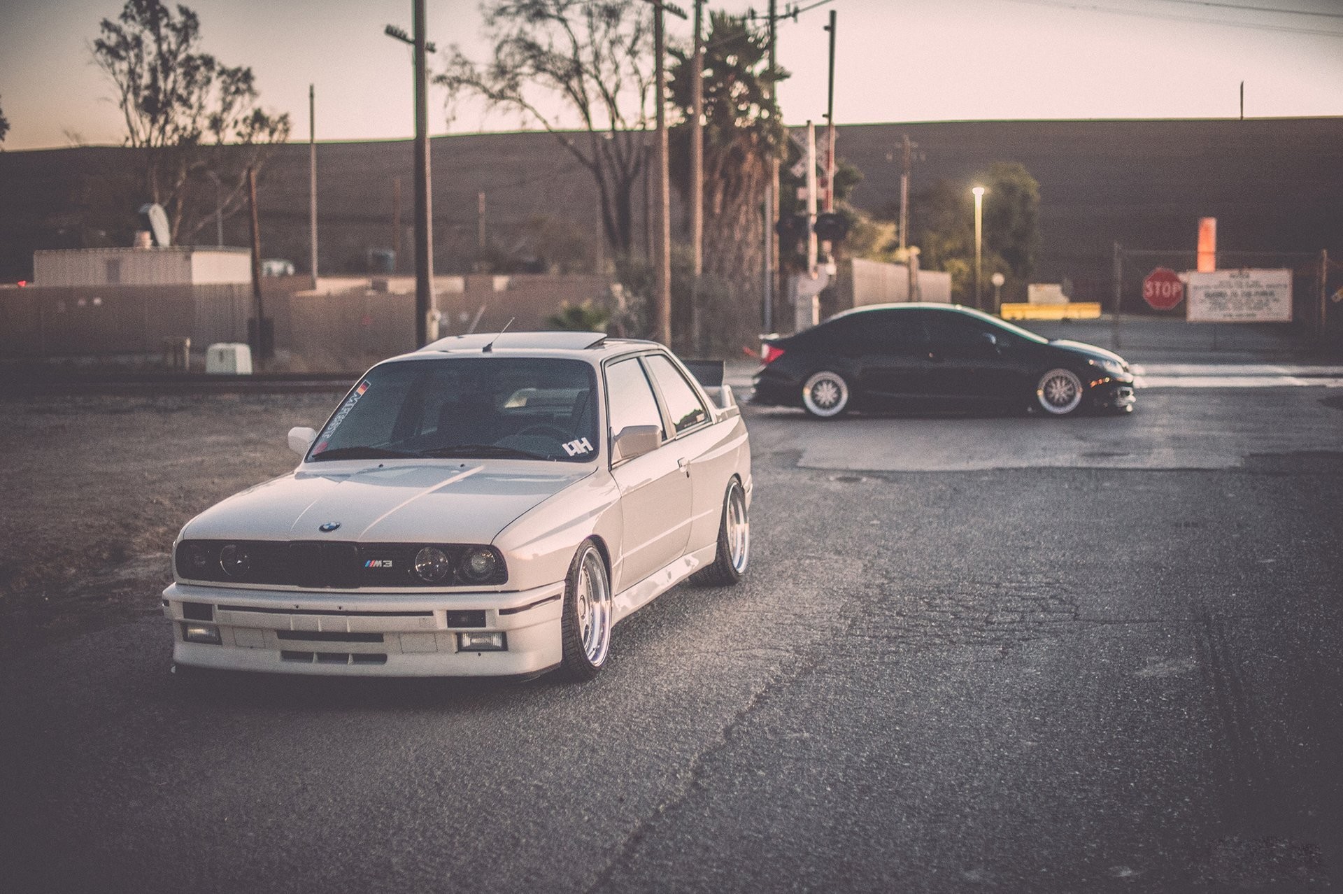 Bmw E30 M3 Tuning White Stance 
 Data Src Free Download - Bmw E30 Wallpaper Iphone White , HD Wallpaper & Backgrounds