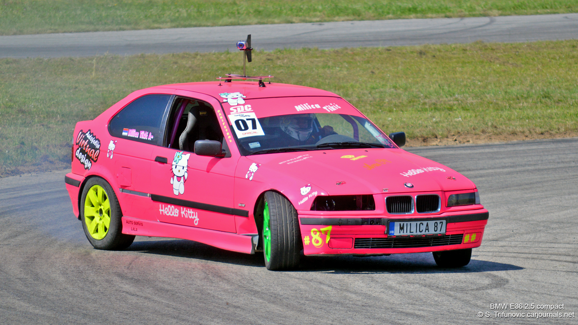 Hd Car Wallpapers Bmw E36 - Hello Kitty Drift Car , HD Wallpaper & Backgrounds