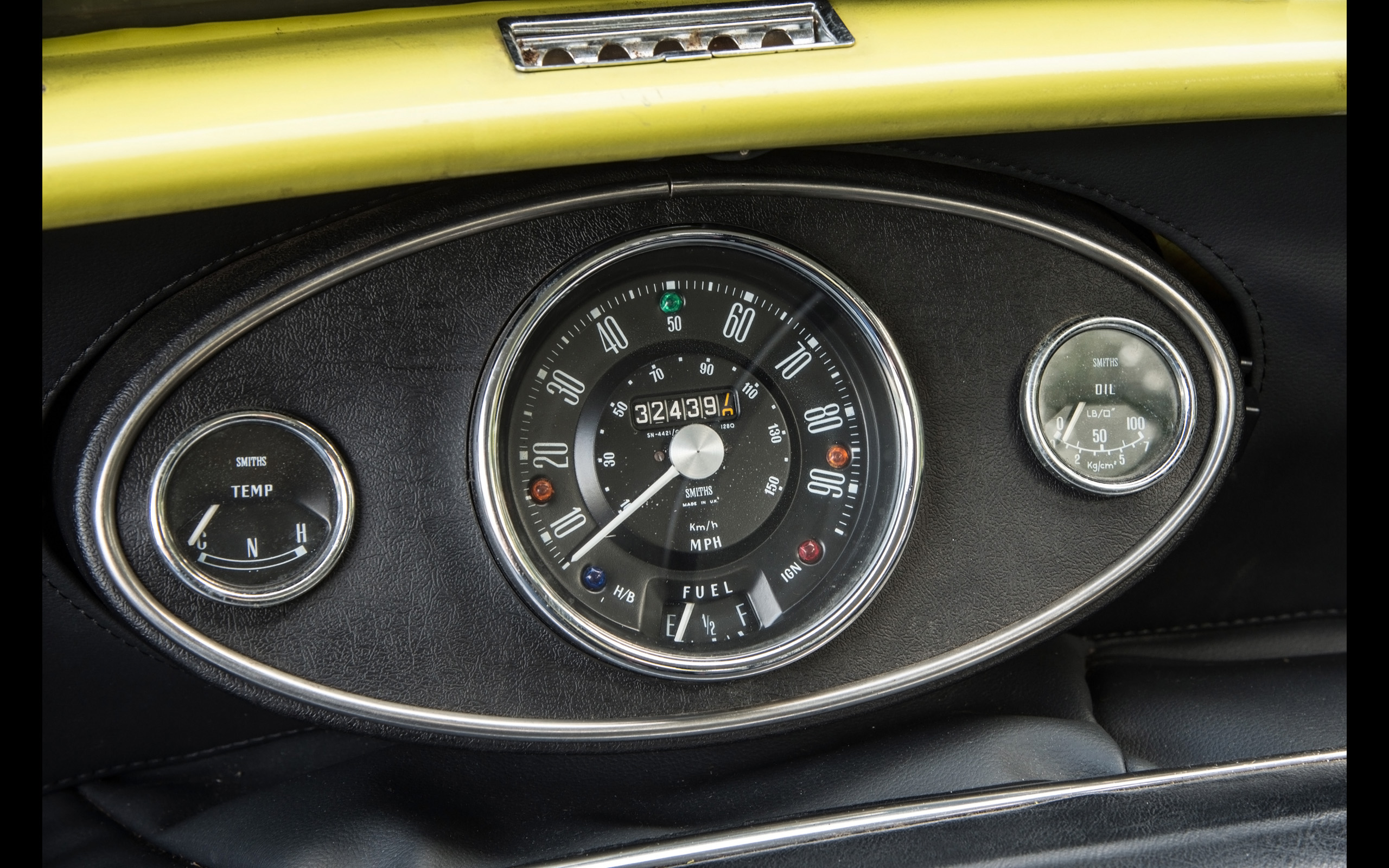 Inside Mr Bean Car , HD Wallpaper & Backgrounds