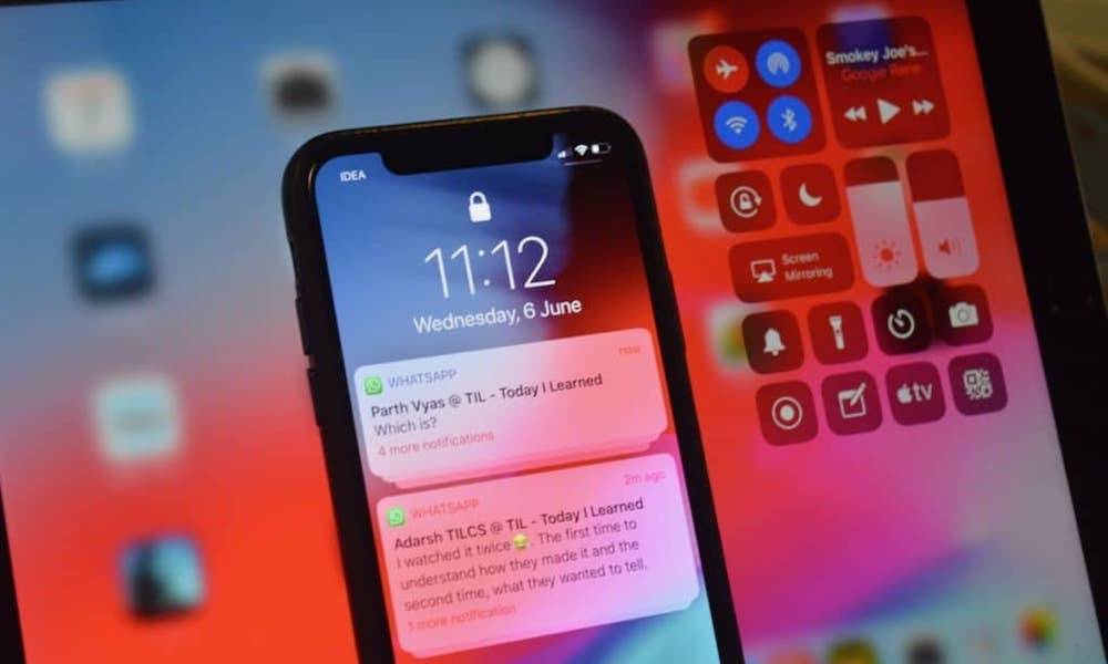 Ios 12 Grouped Notifications And Ipad Control Center - Ios 13 Text Message , HD Wallpaper & Backgrounds