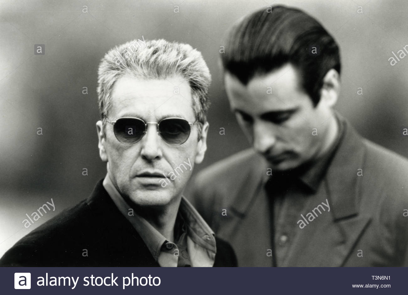 Al Pacino And Andy Garcia In The Movie The Godfather - Godfather Part 3 Vincent And Michael , HD Wallpaper & Backgrounds
