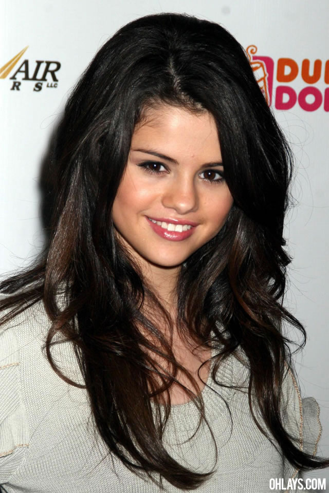 Cutest Pic Of Teen Selena Gomaze , HD Wallpaper & Backgrounds