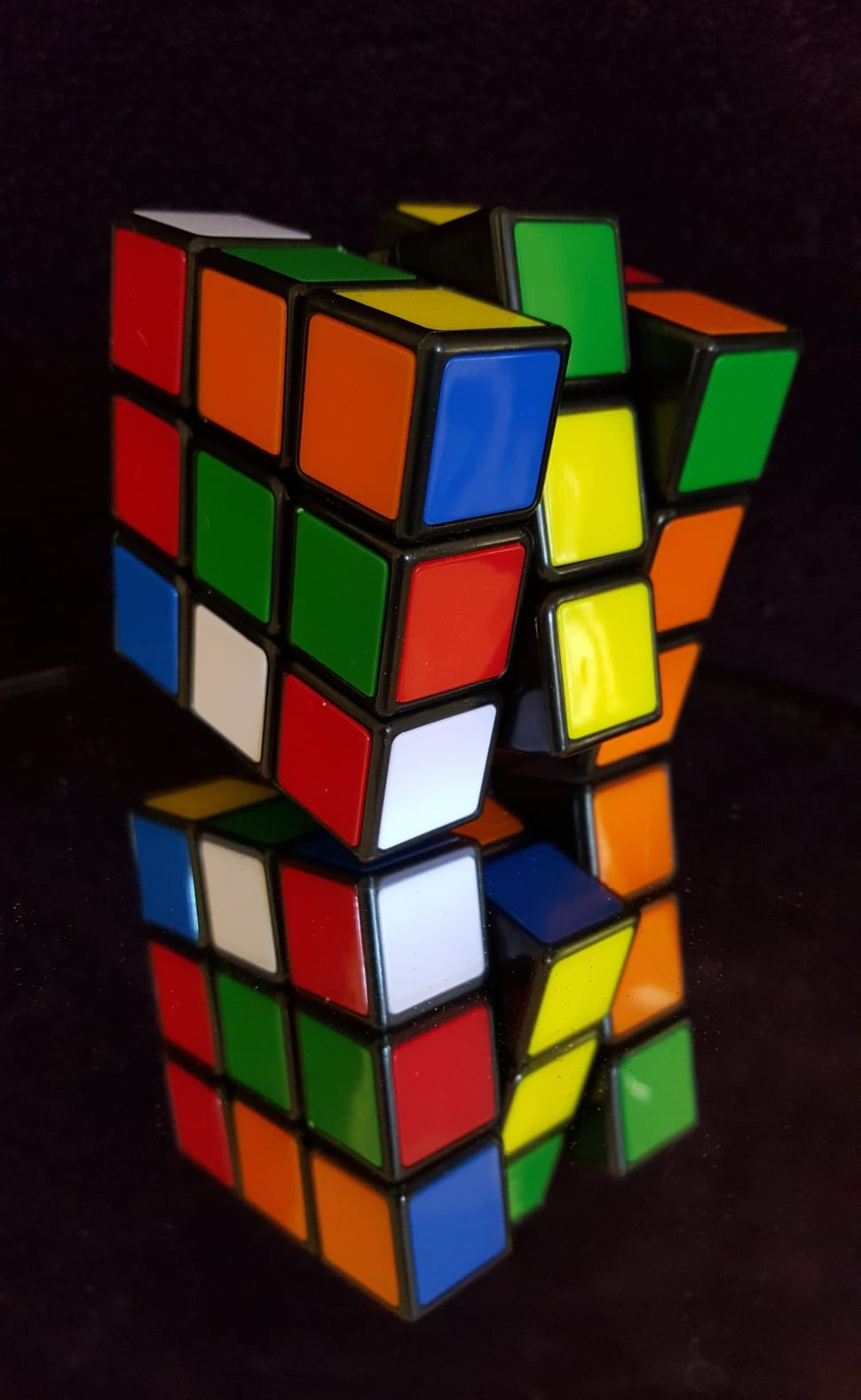 Two 3 By 3 Rubik S Cube Preview - Rubik's Cube , HD Wallpaper & Backgrounds