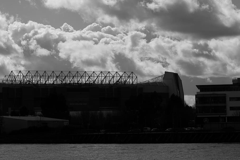 United Kingdom, Salford Quays, The Quays, Old Trafford, - Monochrome , HD Wallpaper & Backgrounds