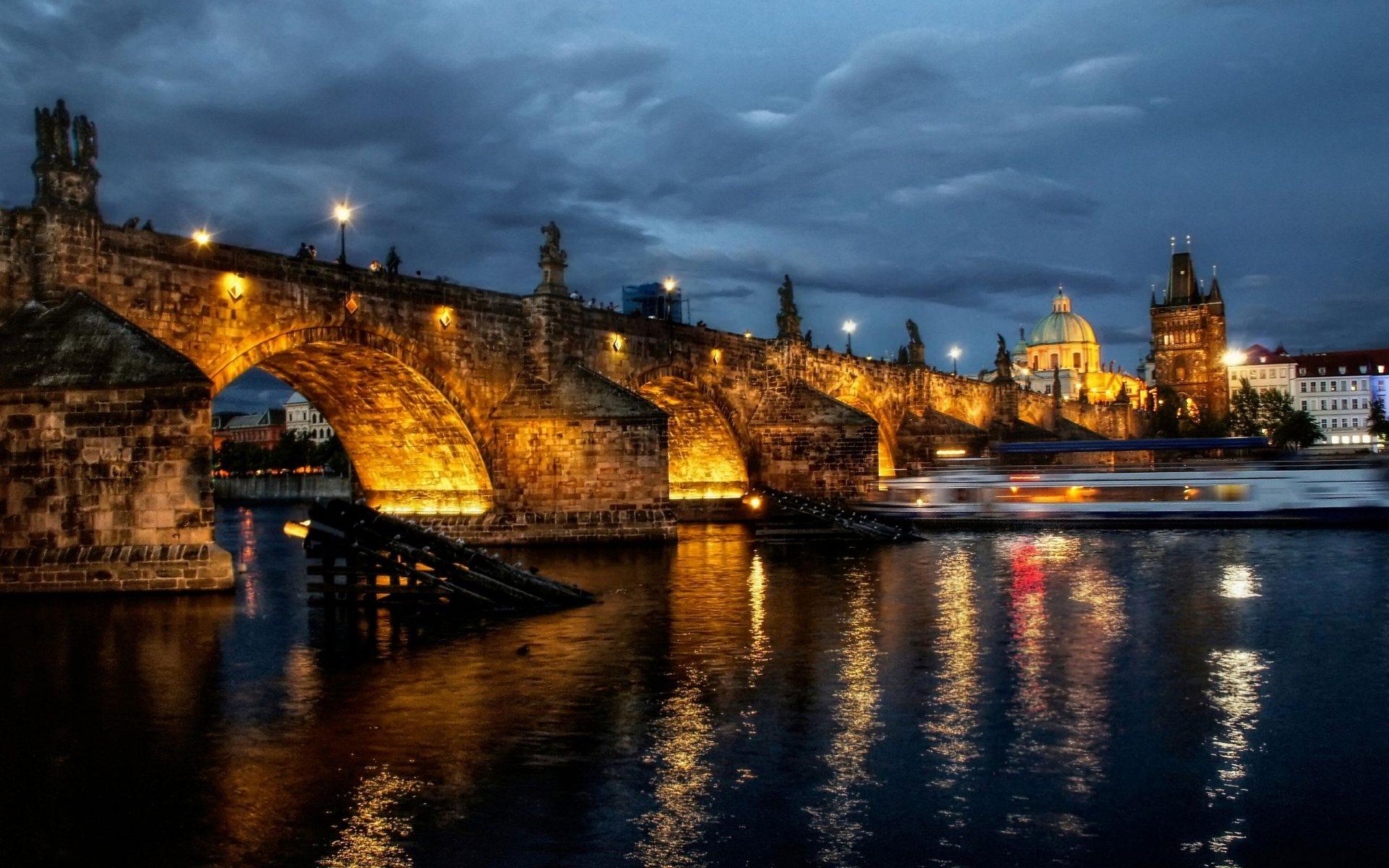 Night In Prague - Charles Bridge , HD Wallpaper & Backgrounds