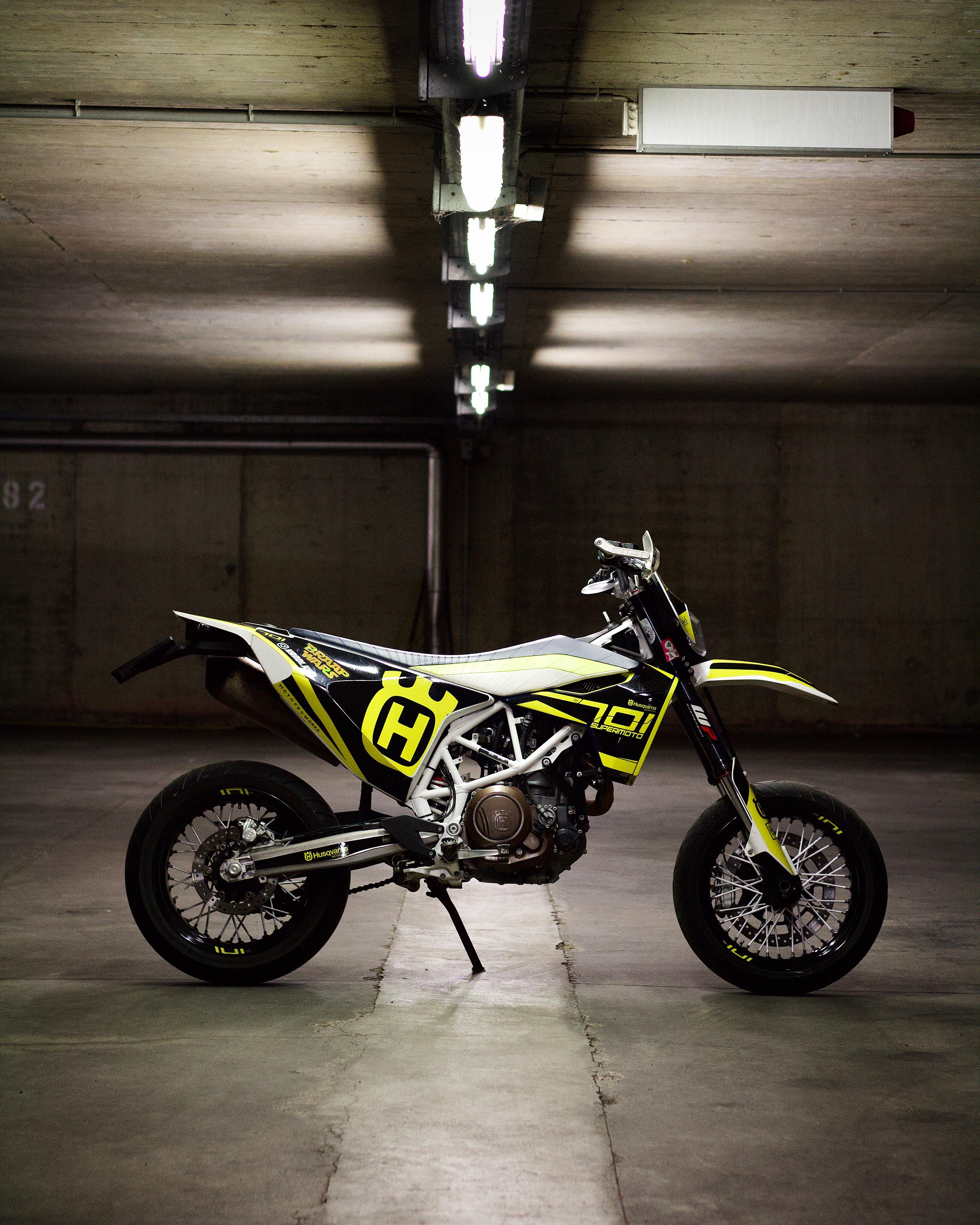 Husqvarna 701 Supermoto , HD Wallpaper & Backgrounds