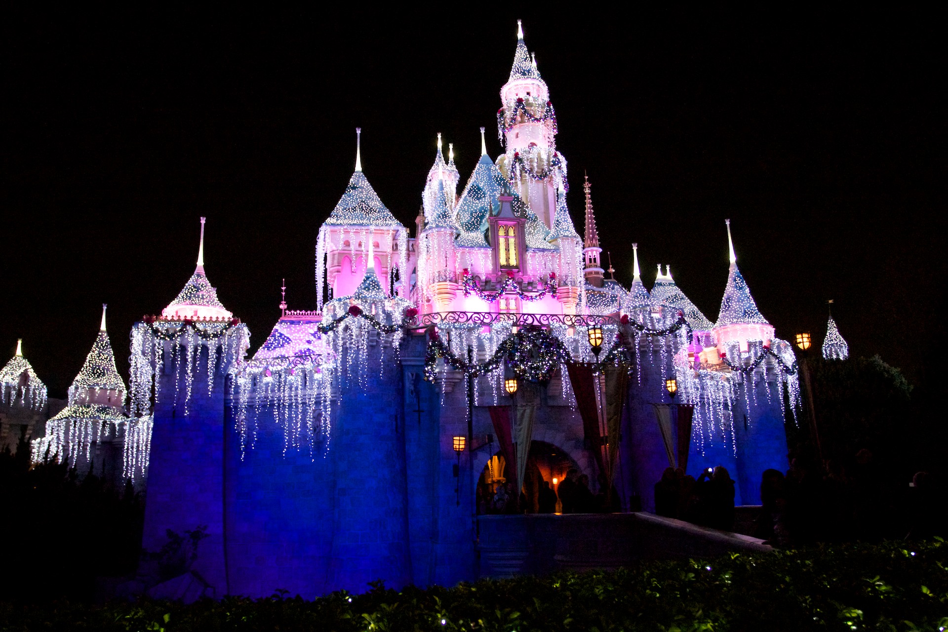 Disneyland, Sleeping Beauty Castle , HD Wallpaper & Backgrounds