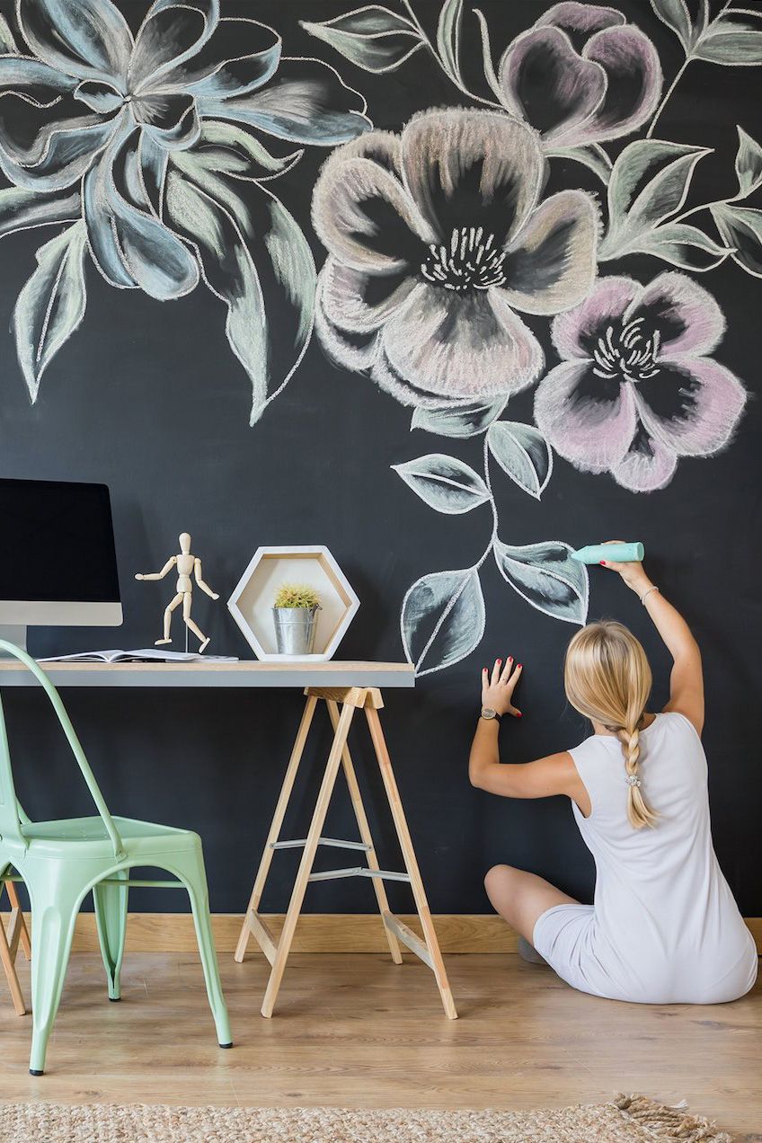 Blackboard Decoration With Chalk , HD Wallpaper & Backgrounds
