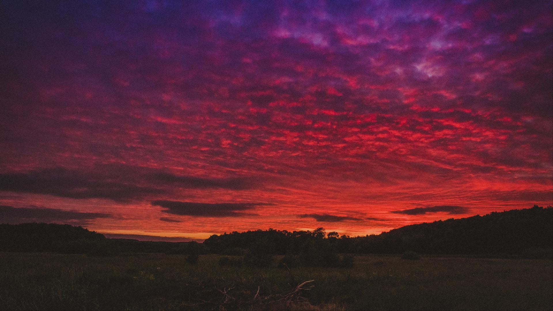 Wallpaper Sunset, Field, Sky, Beautiful Landscape - Красивый Закат В Поле , HD Wallpaper & Backgrounds