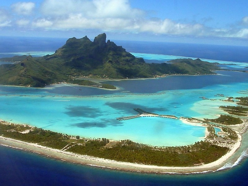 Beautiful Atol In Bora Bora Wallpaper - Bora Bora Aeriak View , HD Wallpaper & Backgrounds