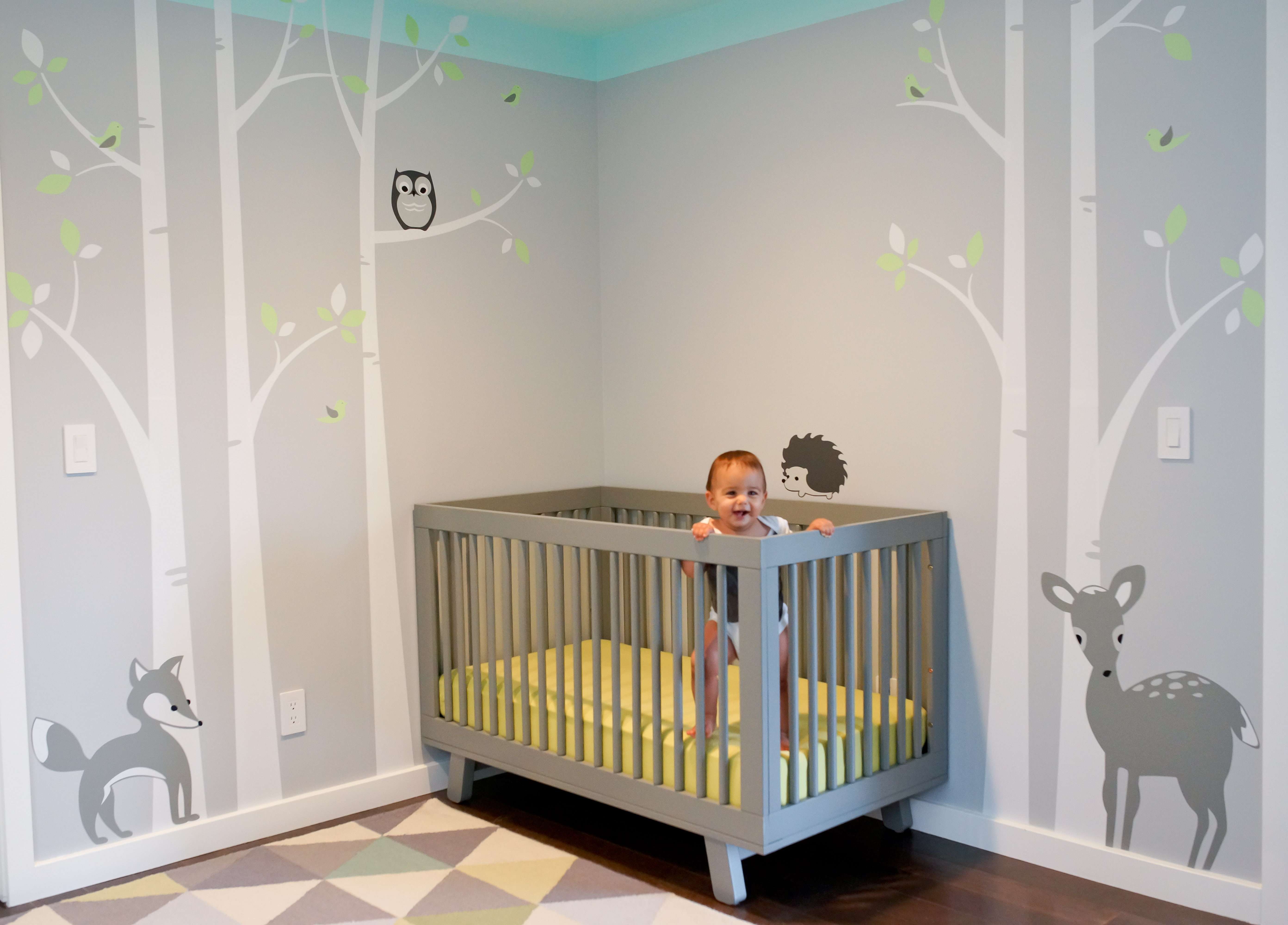 Contemporary Baby Boy Nursery Wall Decal Gray Aqua - Cuartos Para Bebe Varon , HD Wallpaper & Backgrounds