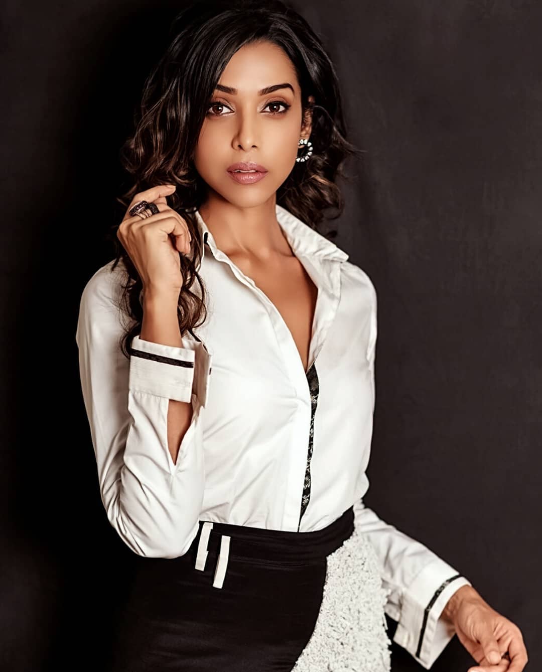 Anupriya Goenka Bollywood Actress Hot Photos Hd - Anupriya Goenka Hot , HD Wallpaper & Backgrounds