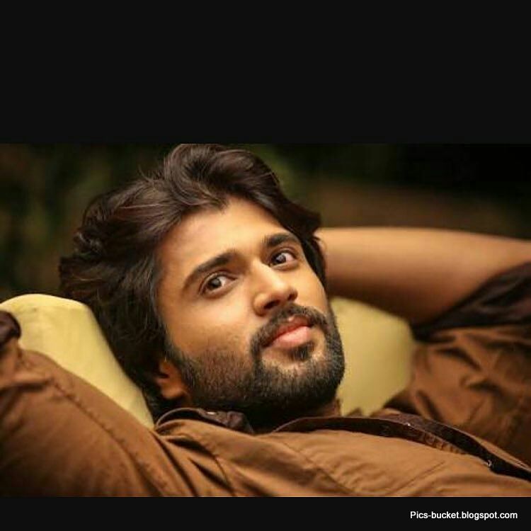 Deverakonda Vijay Sai Photos - Vijay Devarakonda New Look , HD Wallpaper & Backgrounds