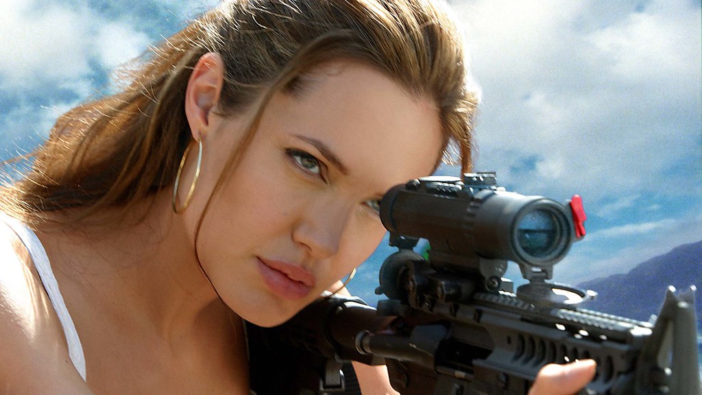 Stylishhdwallpapers Angelina Jolie Sniper Gun Hd Wallpaper - Angelina Jolie Movie , HD Wallpaper & Backgrounds