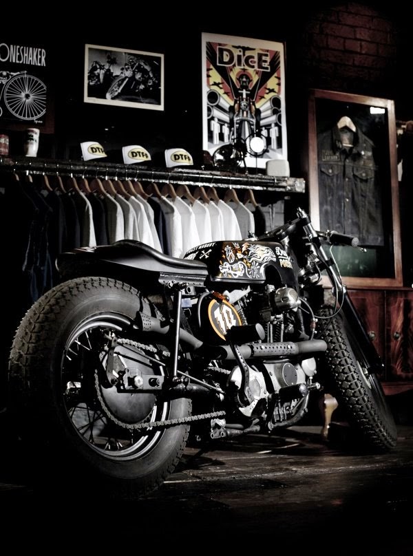 Cafe Racer Wallpaper Iphone Idée D Image De Moto - Cafe Racer Wallpaper Iphone , HD Wallpaper & Backgrounds