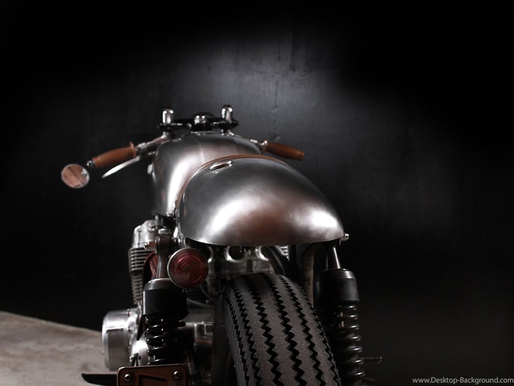 Fullscreen - Motorcycle , HD Wallpaper & Backgrounds