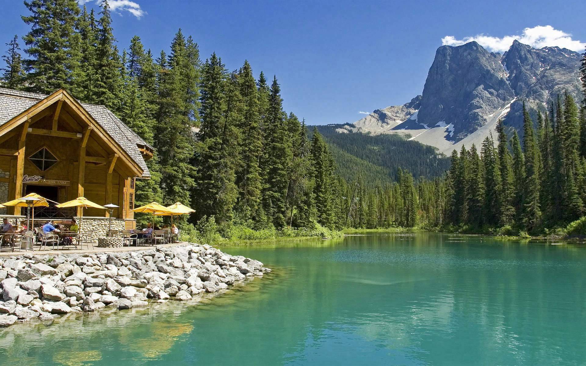 Full Hd Canada Wallpapers - Emerald Lake , HD Wallpaper & Backgrounds