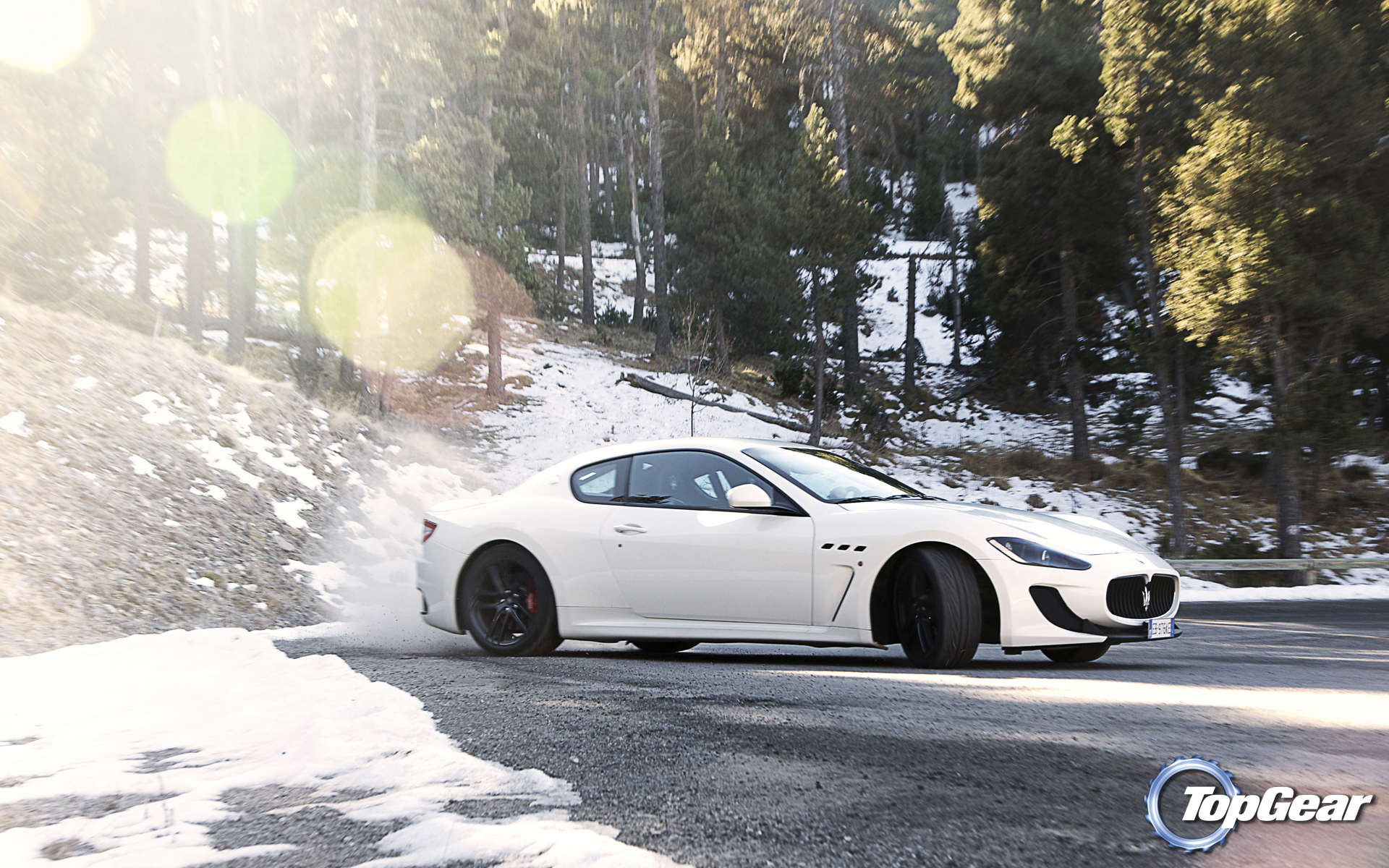 Maserati Granturismo Mc Stradale Snowy , HD Wallpaper & Backgrounds