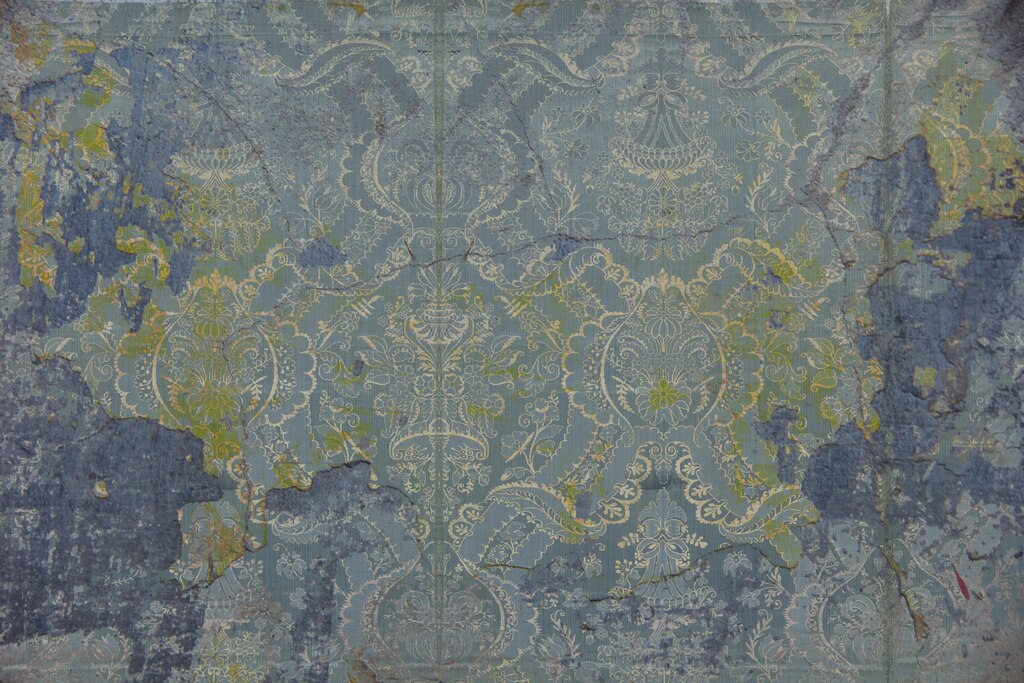 Faded Empire -damascus Blue - Tapestry , HD Wallpaper & Backgrounds