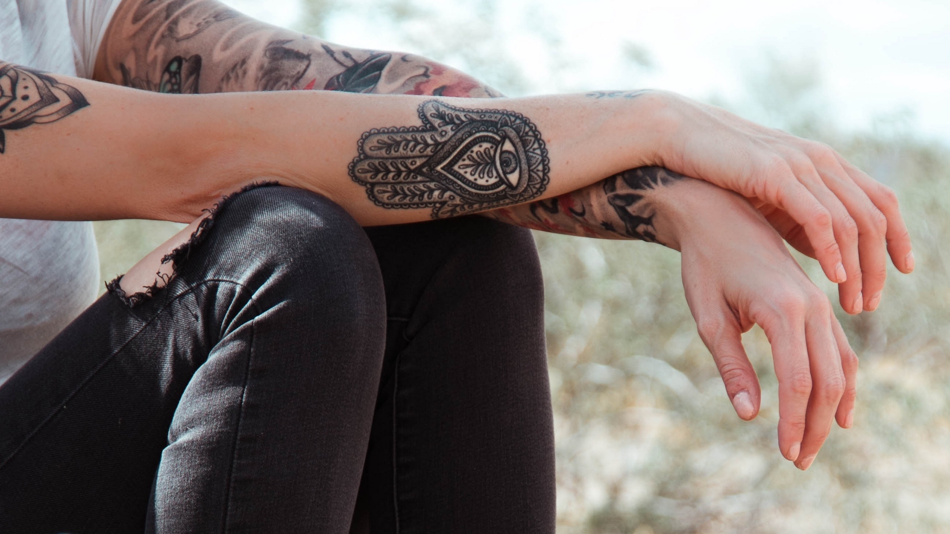 Wallpaper Tattoos, Hands, Legs, Clothes, Style - Hd Wallpapers Tattoo In Hand , HD Wallpaper & Backgrounds