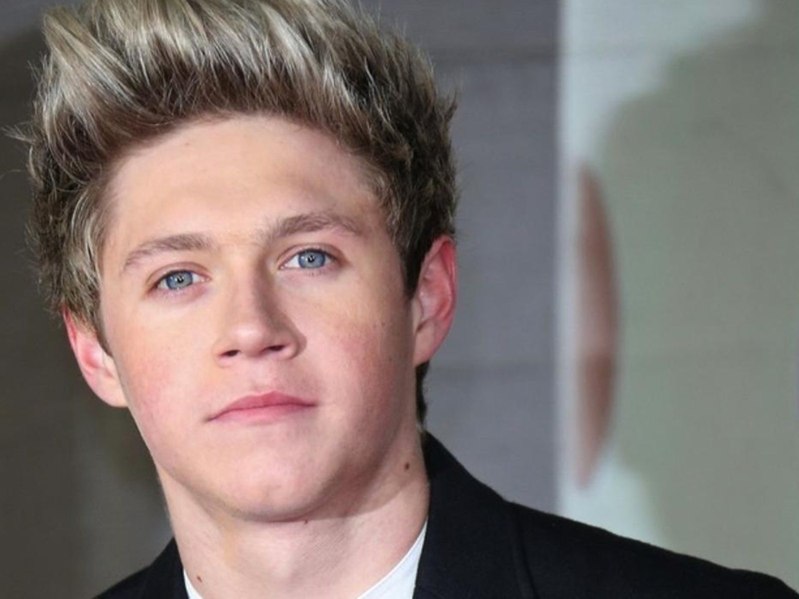 Niall Horan Hd Wallpaper - Niall Young , HD Wallpaper & Backgrounds