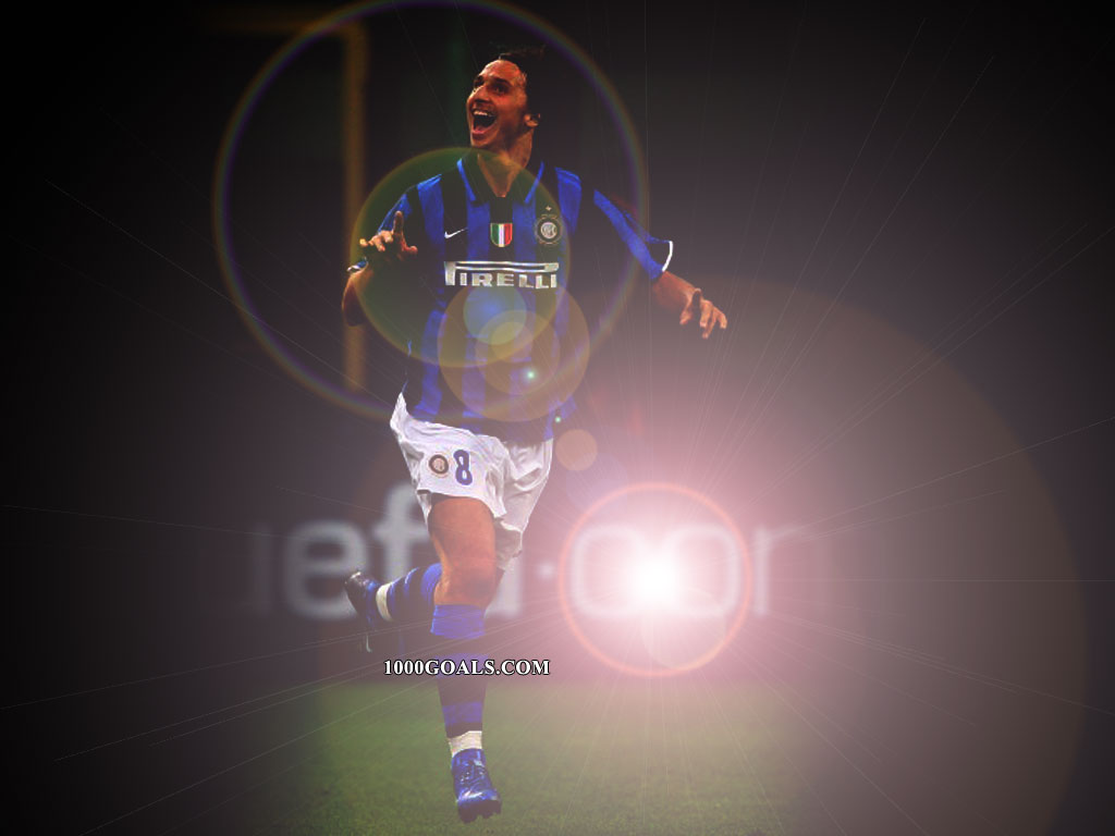 Zlatan Ibrahimovic 1 - Zlatan Ibrahimovic Inter , HD Wallpaper & Backgrounds