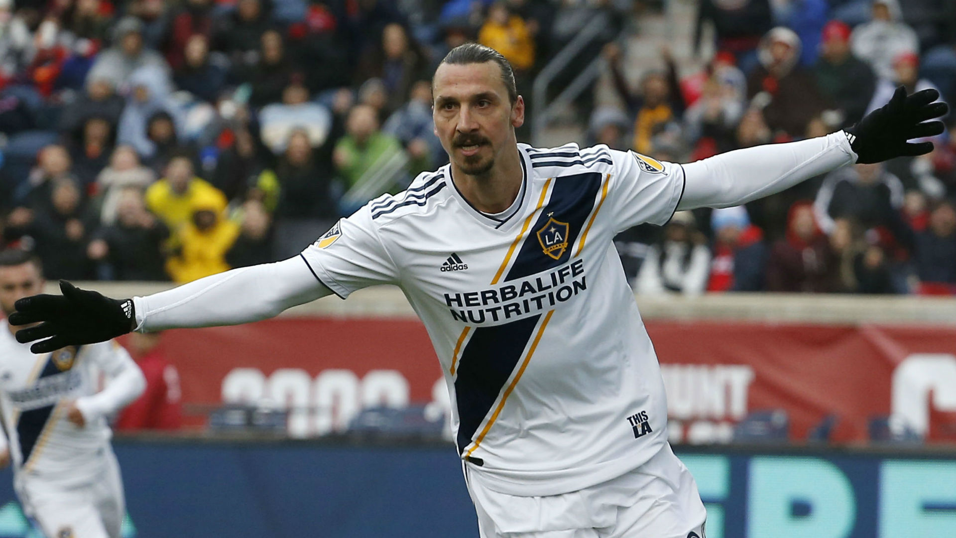 Zlatan Ibrahimovic La Galaxy Mls - Zlatan Ibrahimovic Mls , HD Wallpaper & Backgrounds