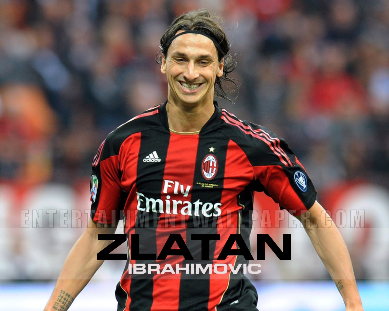 Zlatan Ibrahimovic Wallpaper - Ac Milan , HD Wallpaper & Backgrounds