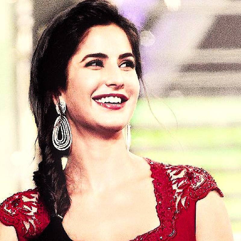 Katrina Kaif Ki Wallpaper - Katrina Kaif Cute Smile (#273739) - HD Wallpaper & Backgrounds Download
