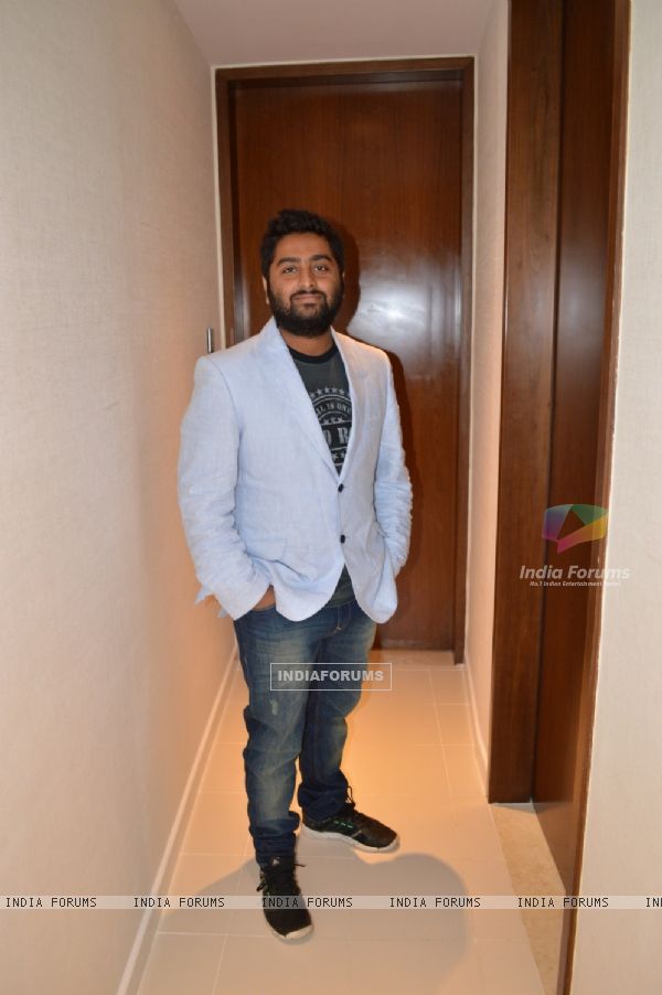 Arijit Singh Wallpaper - Arijit Singh Photo Gallery , HD Wallpaper & Backgrounds