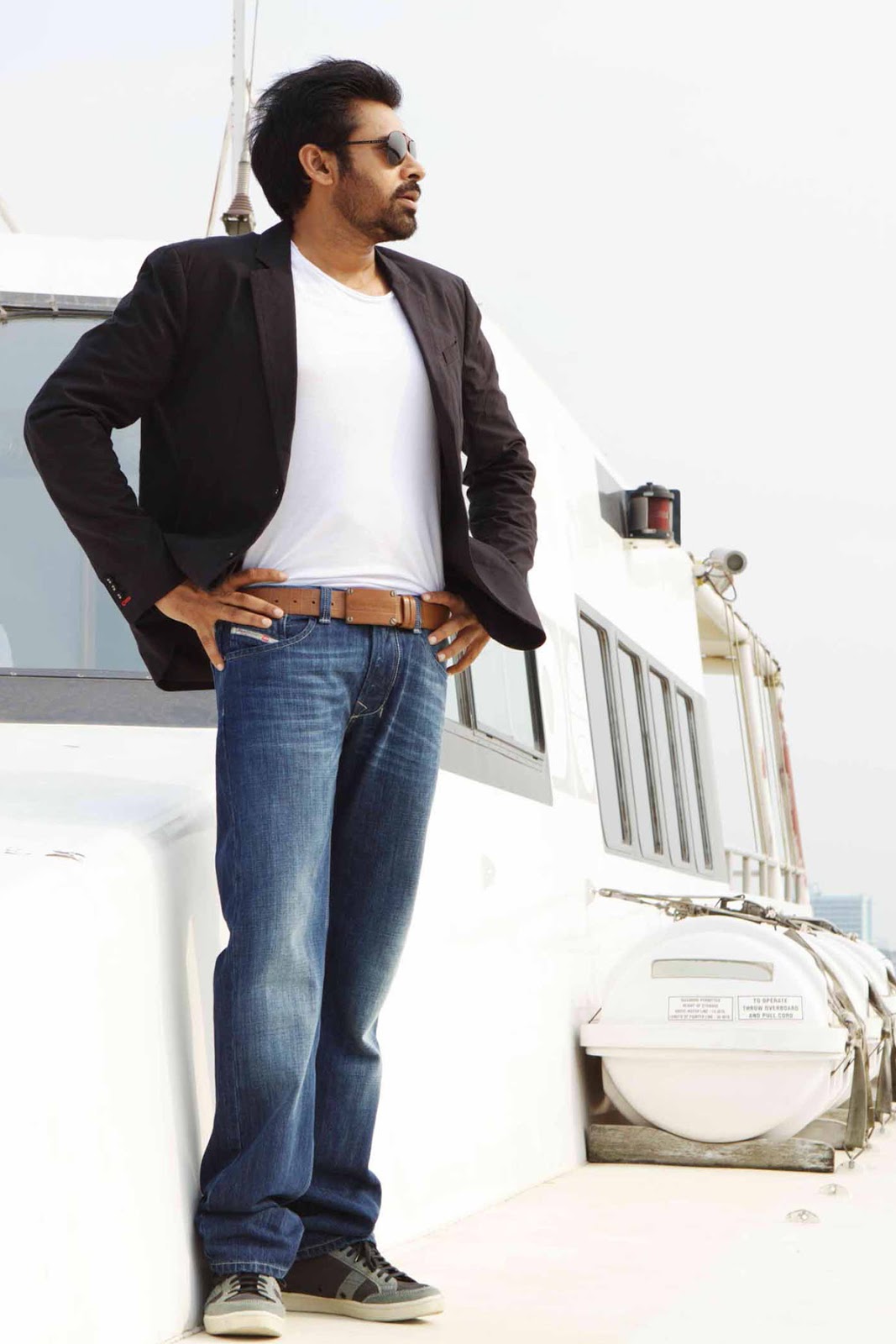 Power Star Pawan Kalyan Hd Wallpapers Free Download - Pawan Kalyan All  Photos Hd (#274444) - HD Wallpaper \u0026 Backgrounds Download, image size:1067x1600