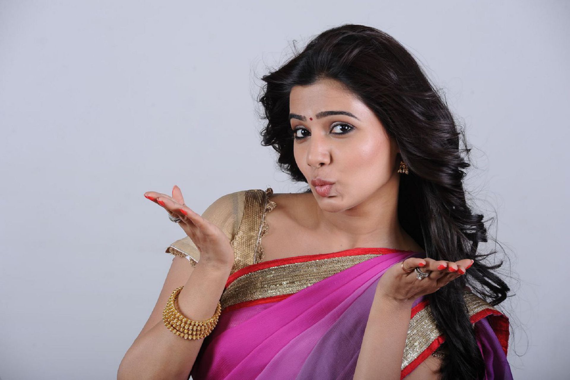 Samantha Ruth Prabhu Wallpapers Hd Quality - Samantha Cute Lovely Expressions , HD Wallpaper & Backgrounds