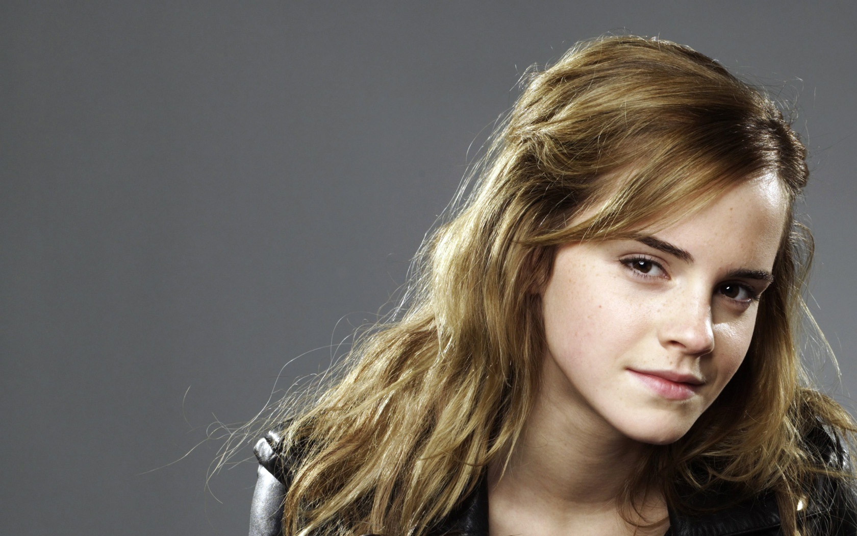 Emma Watson Wallpaper - Emma Watson , HD Wallpaper & Backgrounds