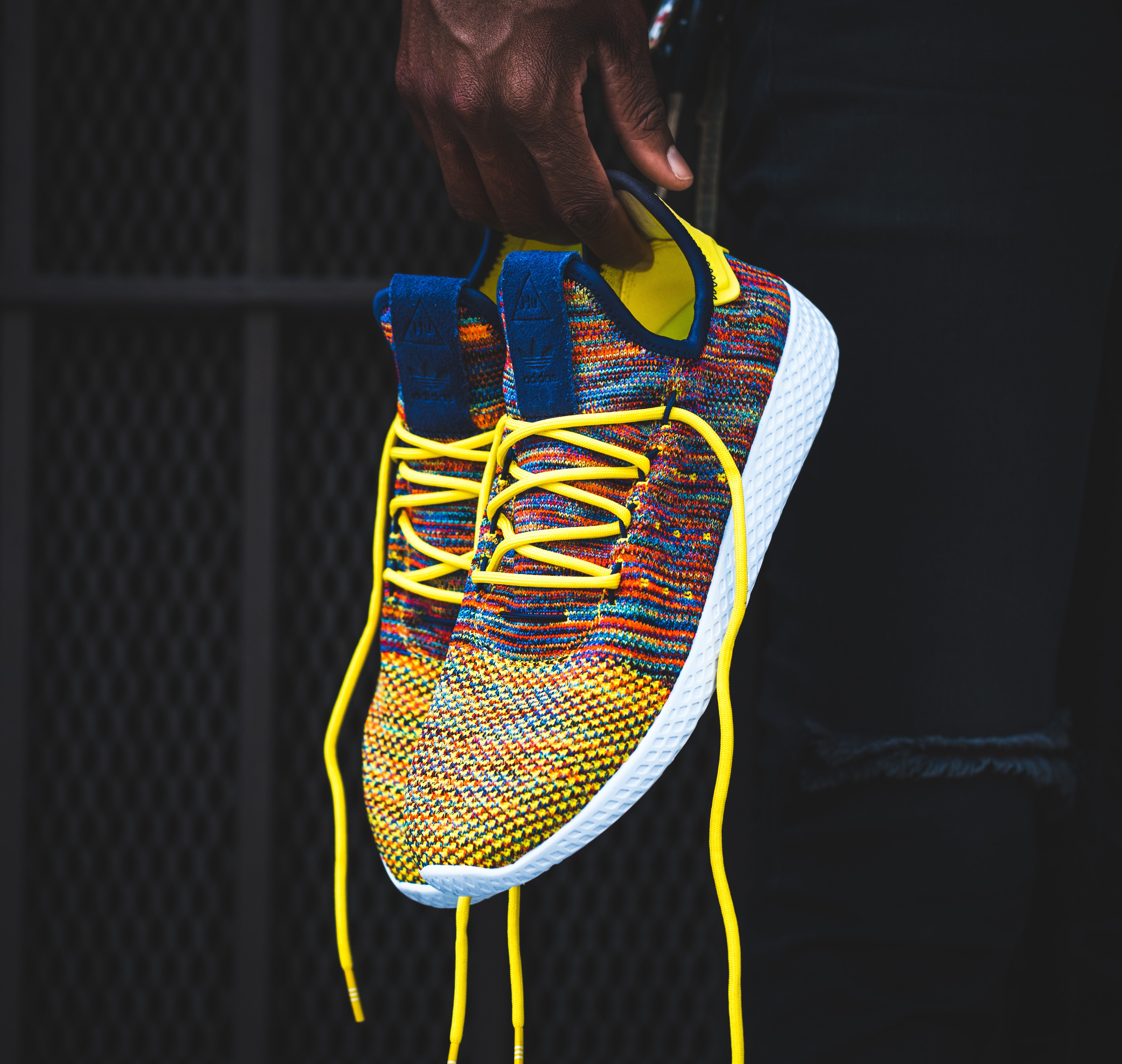 Pharrell X Adidas Originals Tennis Hu Wallpaper Wpt8407903 - Tennis Hu , HD Wallpaper & Backgrounds