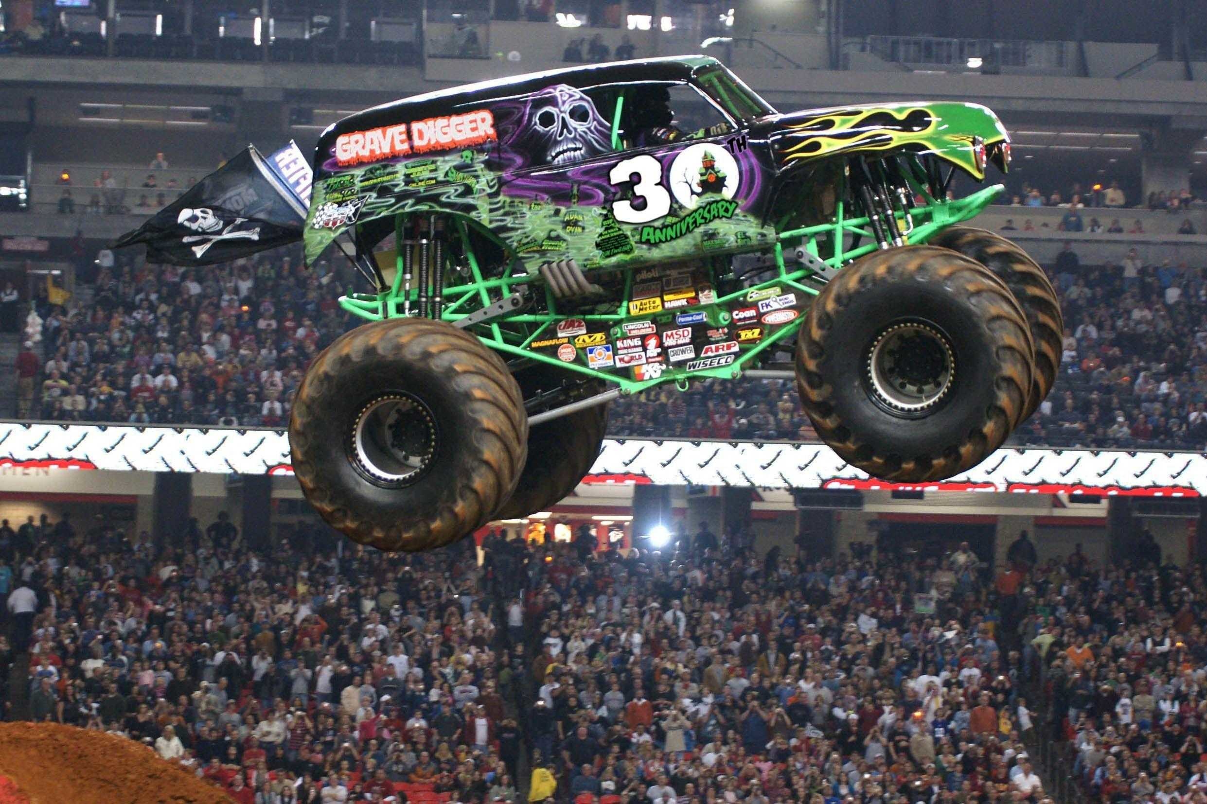 Monster Truck Wallpaper Hd , HD Wallpaper & Backgrounds