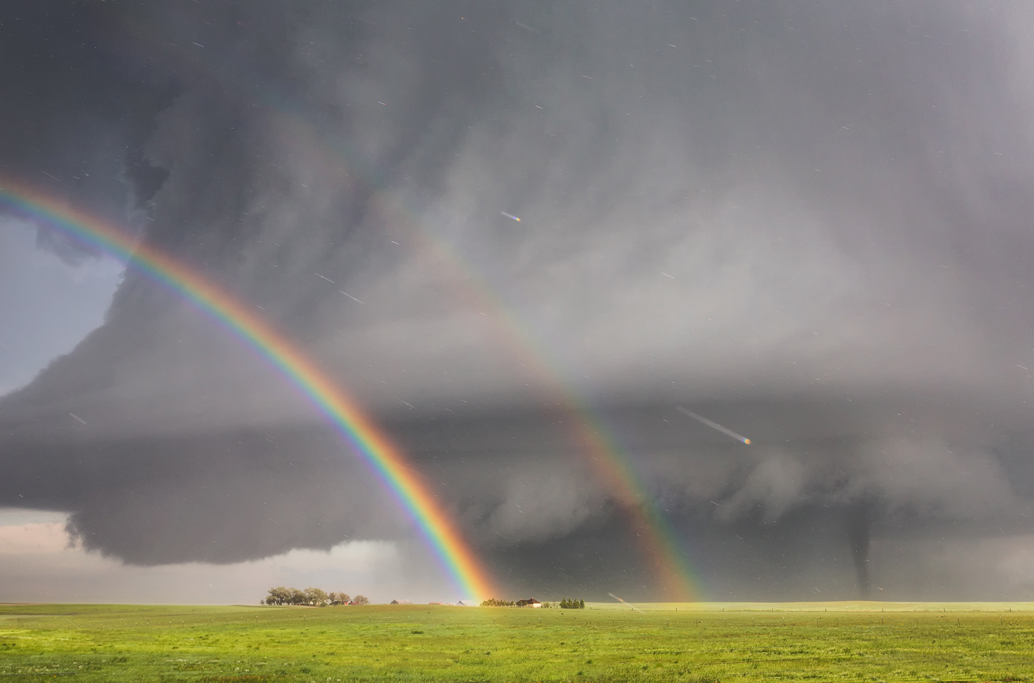 Tornado Rainbow A Storm , HD Wallpaper & Backgrounds