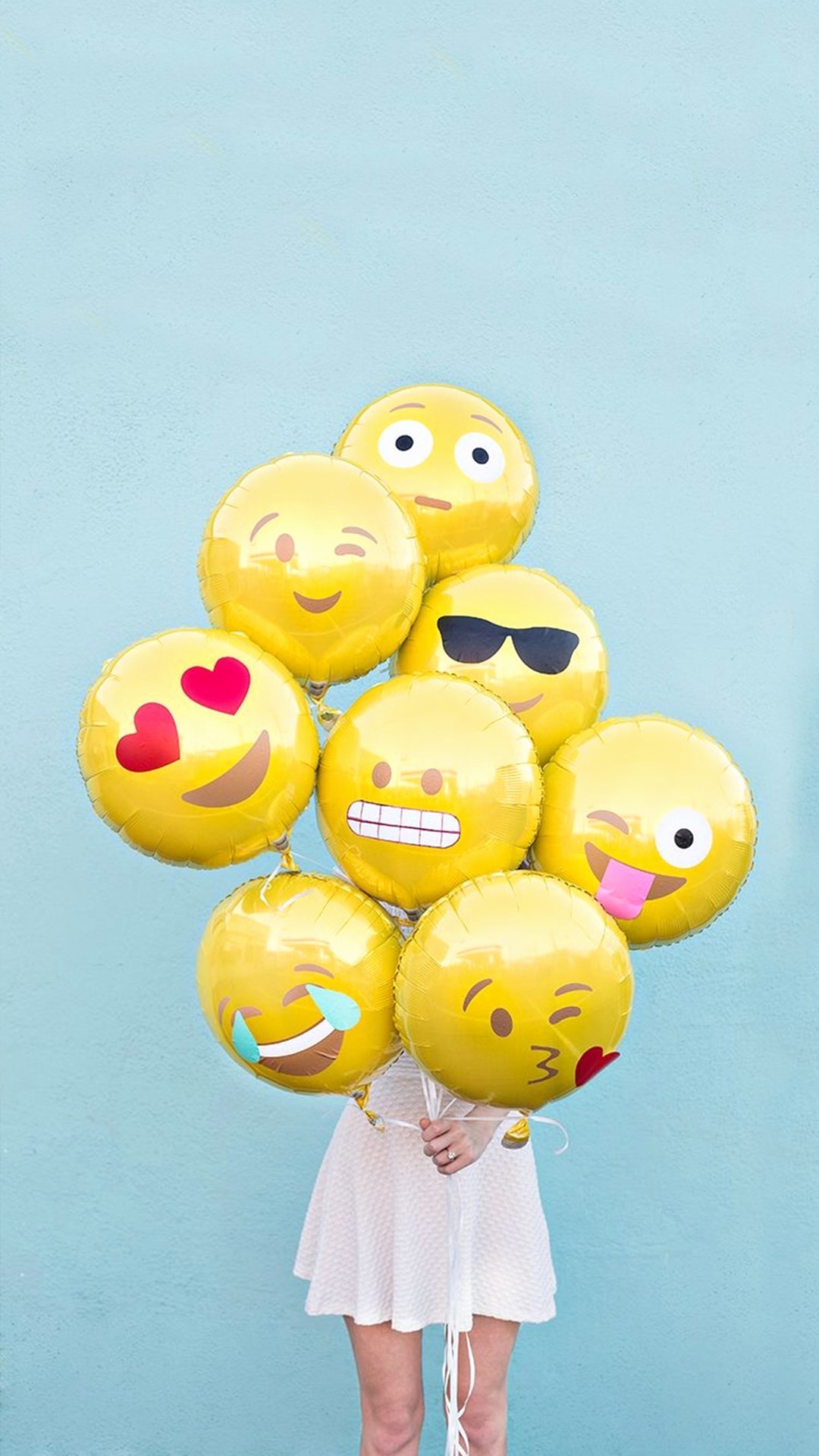 Emoji Balloons , HD Wallpaper & Backgrounds