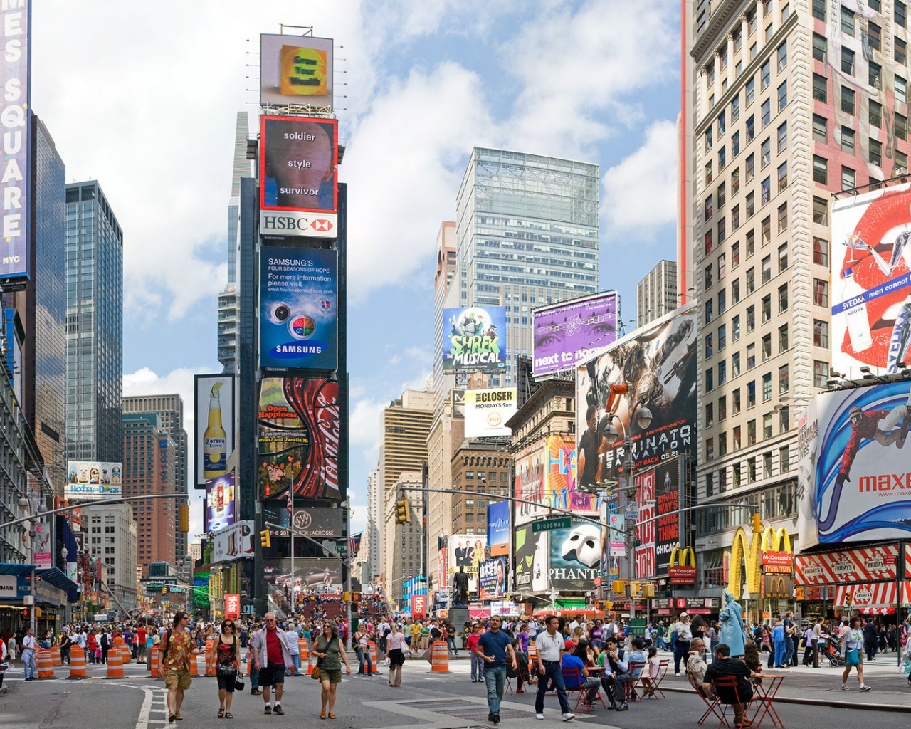 Times Square During The Day , HD Wallpaper & Backgrounds
